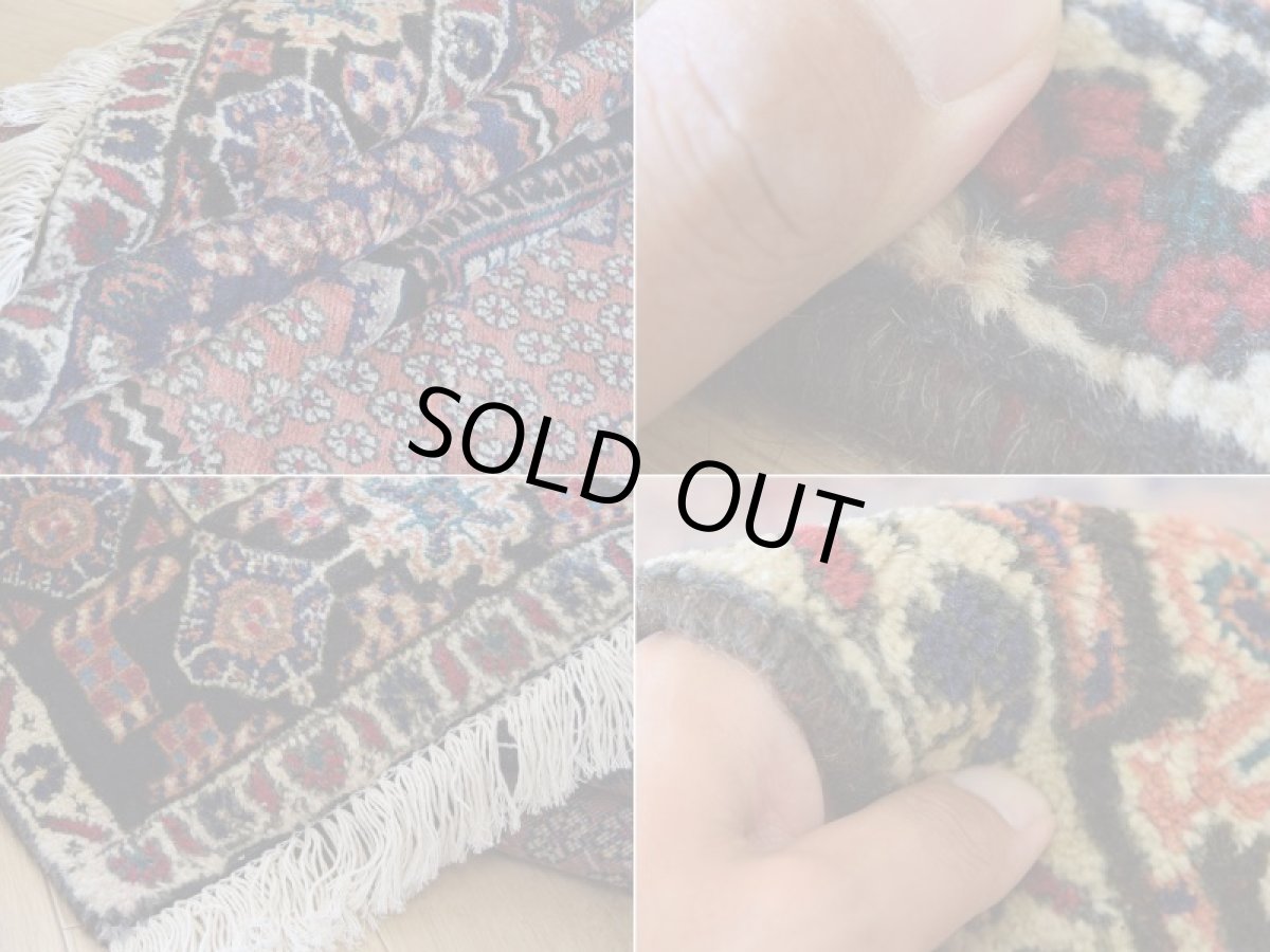 画像18: 良品 ペルシャ 部族絨毯  シャハレババク 縦2m 横1.5m 3㎡ 〜2帖 リビング ダイニング 2〜3人掛けソファ サイズ 195 x 165 cm No.P479 天然 ウール 手織り ハンドメイド トライバル ラグ 部族絨毯 マット カーペット 幾何学模様 民族柄 ネイビー オレンジ ギャッベ(ギャベ)をお探しの方にもお勧めです b-p479-195165h843p (18)