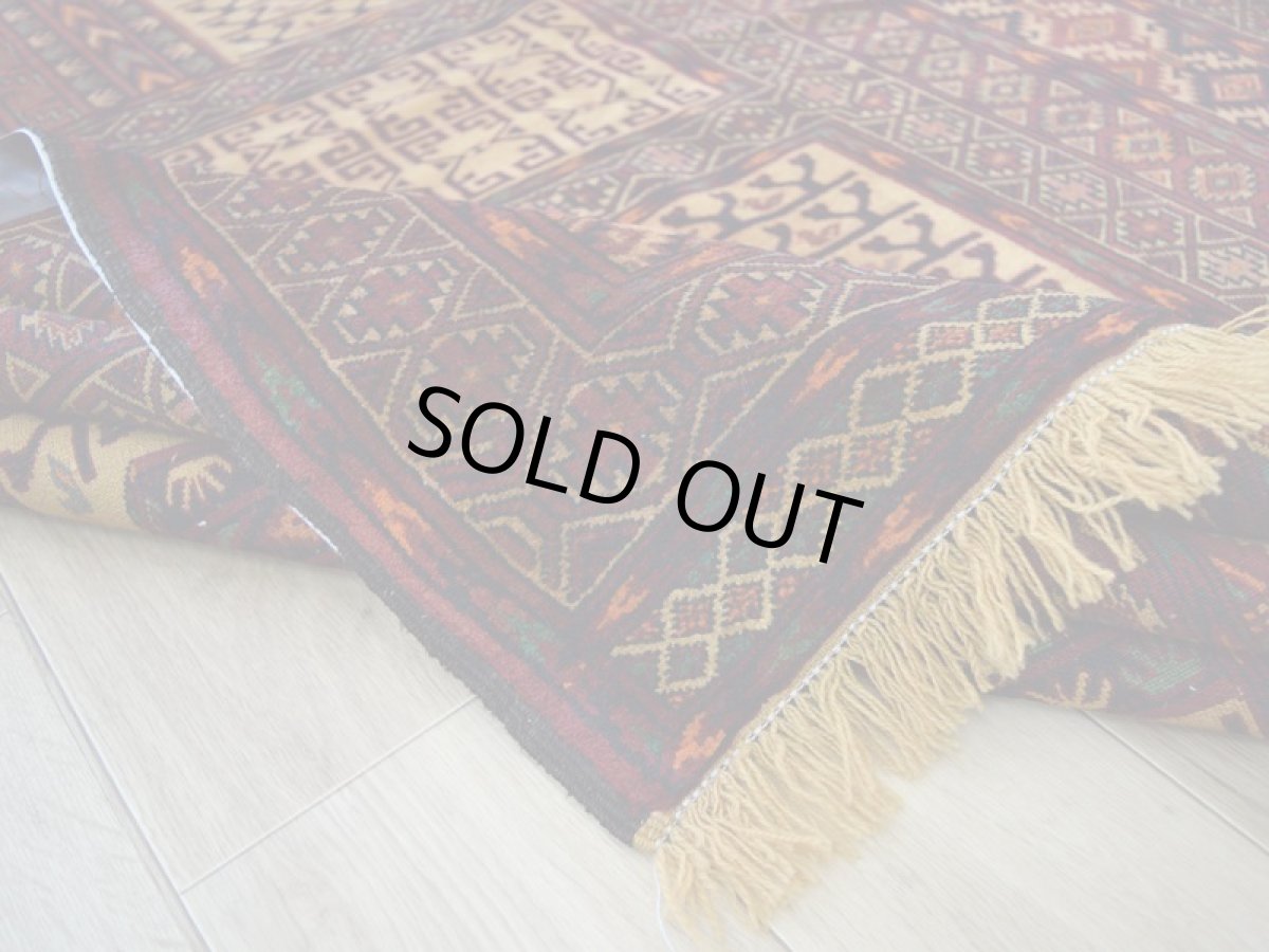 画像13: 美品 ペルシャ 部族絨毯 バルーチ 縦2m 横1.5m 3㎡ ~2帖 リビング ダイニング 2-3人掛けソファ サイズ 194 x 148 cm No.2136 ウール 手織り ハンドメイド トライバル ラグ カーペット 茶 ベージュ 幾何学模様 民族柄 a-2136-194148h325p (13)