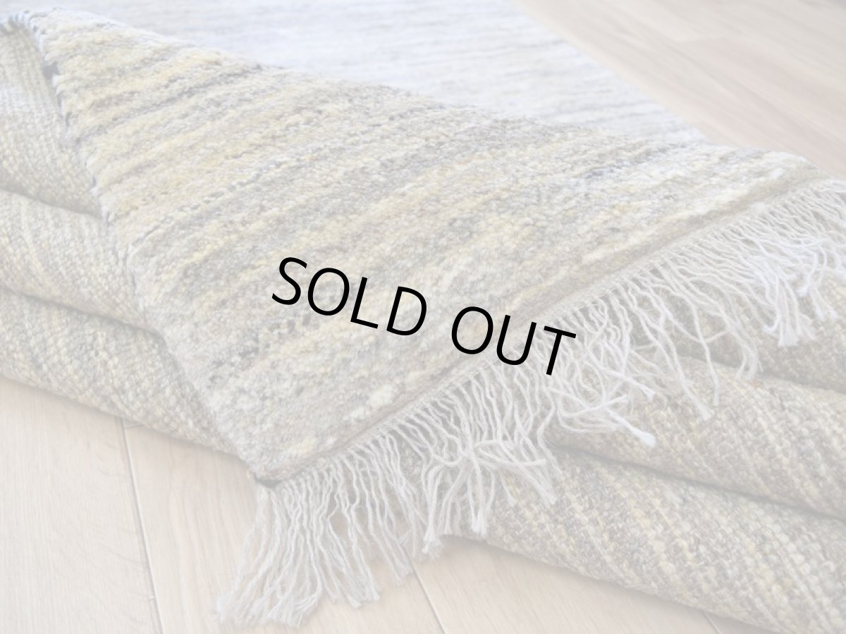 画像15: 新品 ペルシャ ギャッベ 縦2m 横1.5m 3㎡ 〜2帖 リビング ダイニング 2-3人掛けソファ サイズ 200 × 151 cm No.A581 肉厚 天然 ウール ギャベ 手織り ハンドメイド ラグ 絨毯 カーペット リビングダイニングルームやベッドサイドに 生成り クリーム 原毛系 プレーン n-a581-200151s133-034 (15)