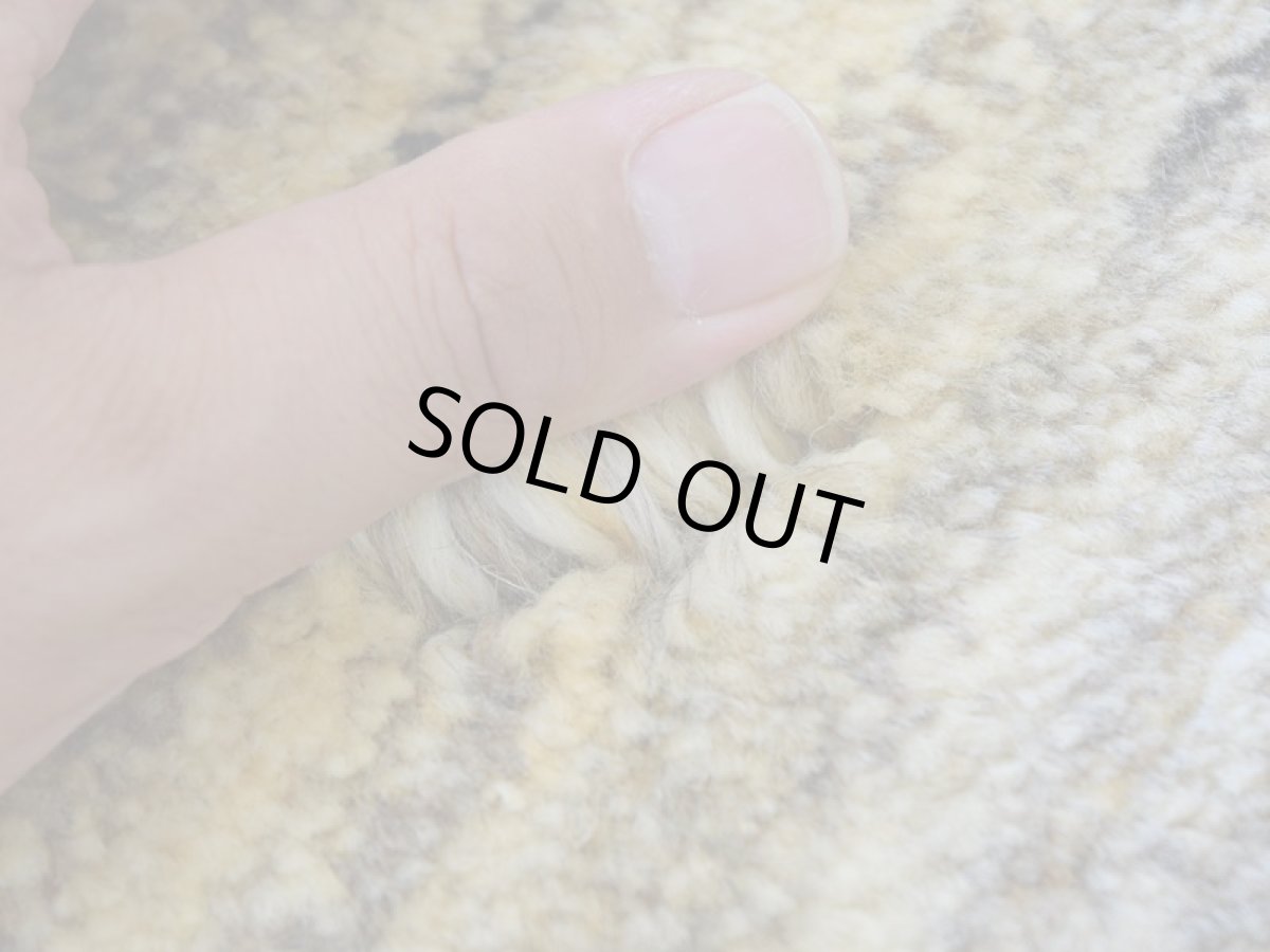 画像12: 新品 ペルシャ ギャッベ 縦2m 横1.5m 3㎡ 〜2帖 リビング ダイニング 2-3人掛けソファ サイズ 200 × 151 cm No.A581 肉厚 天然 ウール ギャベ 手織り ハンドメイド ラグ 絨毯 カーペット リビングダイニングルームやベッドサイドに 生成り クリーム 原毛系 プレーン n-a581-200151s133-034 (12)