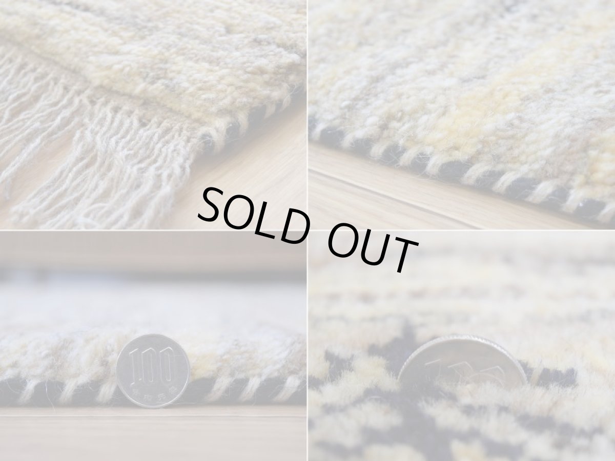 画像20: 新品 ペルシャ ギャッベ 縦2m 横1.5m 3㎡ 〜2帖 リビング ダイニング 2-3人掛けソファ サイズ 195 × 155 cm No.A580 肉厚 天然 ウール ギャベ 手織り ハンドメイド ラグ 絨毯 カーペット リビングダイニングルームやベッドサイドに 生成り クリーム 原毛系 動物 生命の樹 n-a580-195155s133-034 (20)