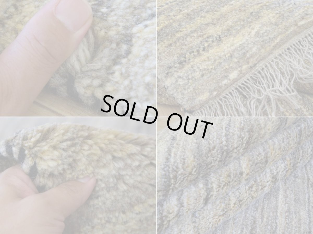 画像18: 新品 ペルシャ ギャッベ 縦2m 横1.5m 3㎡ 〜2帖 リビング ダイニング 2-3人掛けソファ サイズ 200 × 151 cm No.A581 肉厚 天然 ウール ギャベ 手織り ハンドメイド ラグ 絨毯 カーペット リビングダイニングルームやベッドサイドに 生成り クリーム 原毛系 プレーン n-a581-200151s133-034 (18)