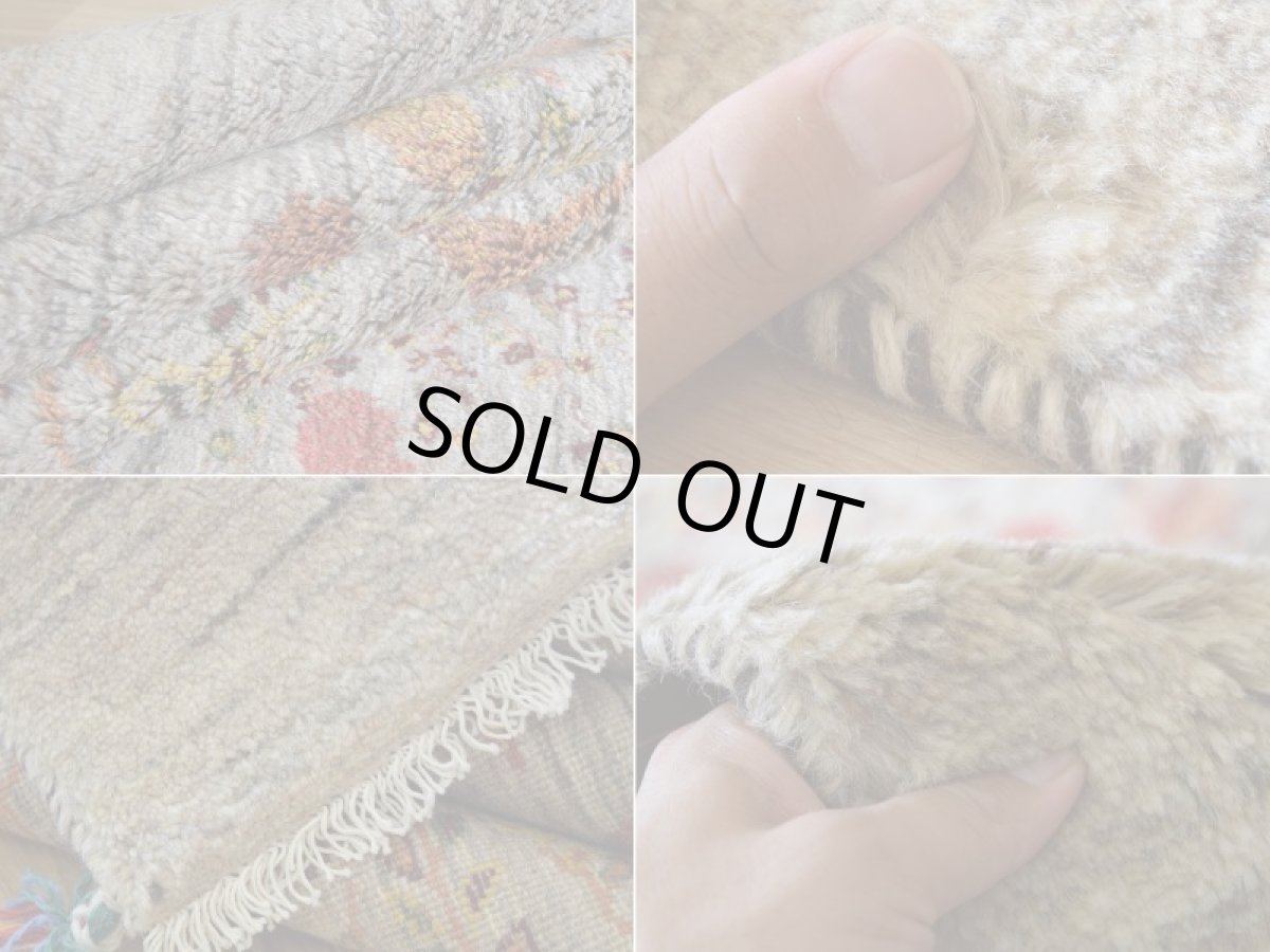 画像18: 新品 ペルシャ ギャッベ 縦2m 横1.3m 3㎡ 〜2帖程度 リビング ダイニング 2-3人掛けソファ サイズ 210 × 130 cm No.2428 肉厚 リーズバフト ウール 手織りギャベ  ハンドメイド ラグ 絨毯 カーペット ザクロの木 生命の樹 グレー リビングダイニングルームやベッドサイドに N-2428-210130-S-086-288 (18)