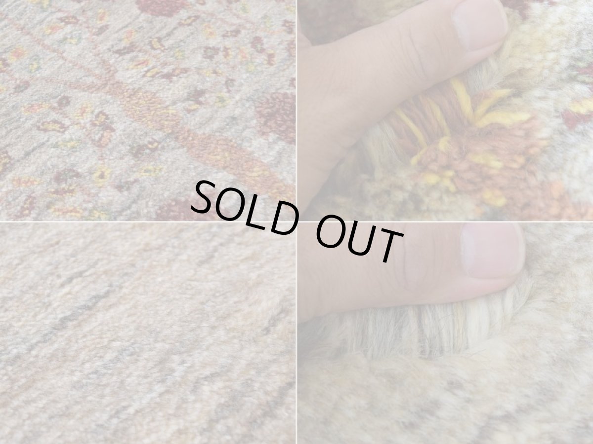 画像17: 新品 ペルシャ ギャッベ 縦2m 横1.3m 3㎡ 〜2帖程度 リビング ダイニング 2-3人掛けソファ サイズ 210 × 130 cm No.2428 肉厚 リーズバフト ウール 手織りギャベ  ハンドメイド ラグ 絨毯 カーペット ザクロの木 生命の樹 グレー リビングダイニングルームやベッドサイドに N-2428-210130-S-086-288 (17)