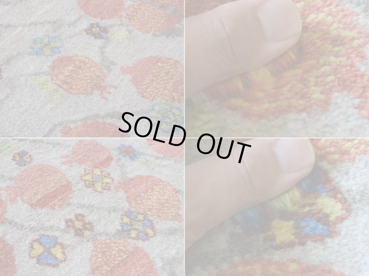 画像15: 新品 ペルシャ ギャッベ 縦2m 横1.5m 3㎡ 〜2帖程度 リビング ダイニング 2-3人掛けソファ サイズ 210 × 145 cm No.A615 肉厚 リーズバフト ウール 手織りギャベ  ハンドメイド ラグ 絨毯 カーペット ザクロの木 生命の樹 糸杉 グレー リビングダイニングルームやベッドサイドに N-A615-210145-S-266-068 (15)