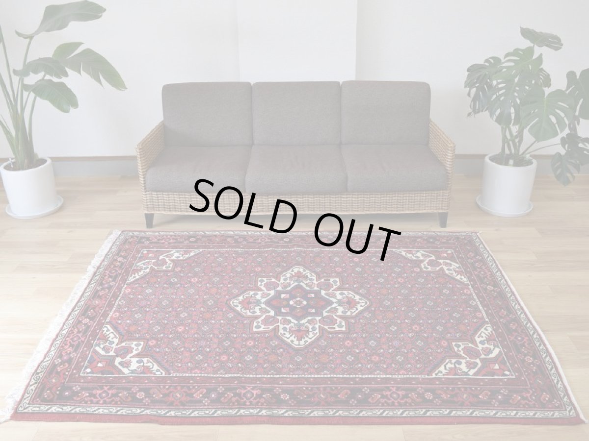 画像1: 良品 ペルシャ 部族絨毯  ハマダン 縦2m 横1.5m 3㎡ 〜2帖 リビング ダイニング 2〜3人掛けソファ サイズ 205 x 160 cm No.R342 天然 ウール 手織り ハンドメイド トライバル ラグ 部族絨毯 マット カーペット 幾何学模様 民族柄 マヒ ヘラティ模様 赤 b-r342-205160h042-213 (1)