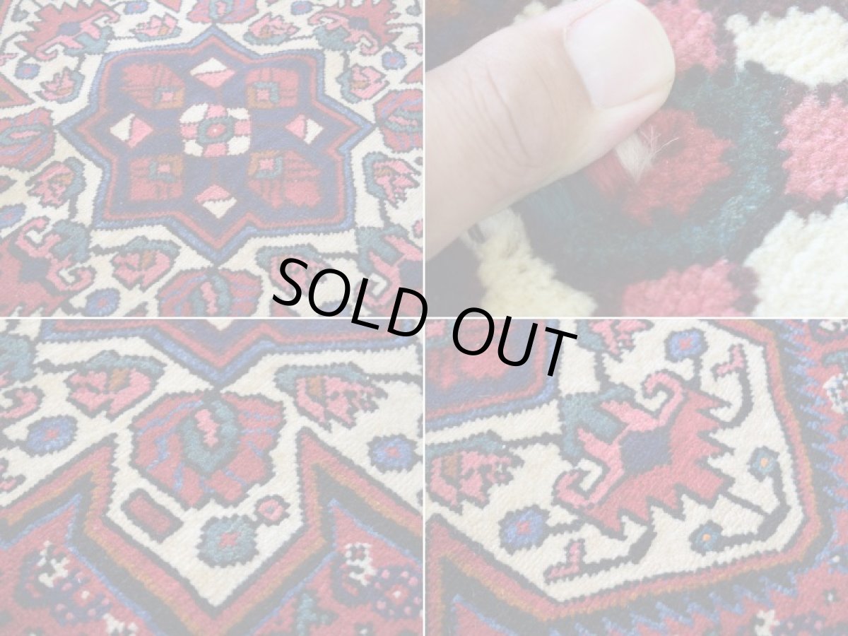 画像16: 良品 ペルシャ 部族絨毯  ハマダン 縦2m 横1.5m 3㎡ 〜2帖 リビング ダイニング 2〜3人掛けソファ サイズ 205 x 160 cm No.R342 天然 ウール 手織り ハンドメイド トライバル ラグ 部族絨毯 マット カーペット 幾何学模様 民族柄 マヒ ヘラティ模様 赤 b-r342-205160h042-213 (16)