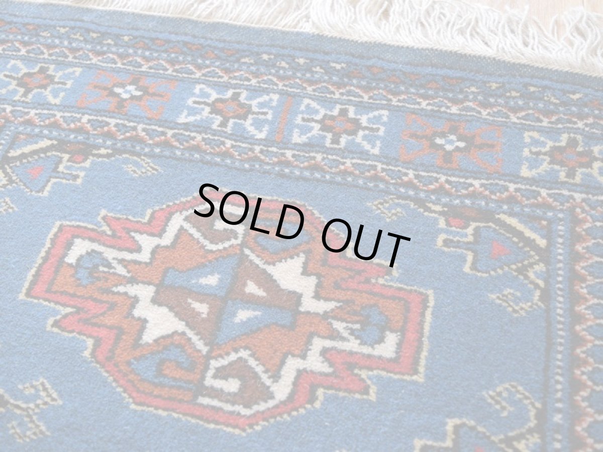 画像10: 新品 ペルシャ 部族絨毯 トルクメン 縦1.3m 横0.8m アクセント ラグ サイズ 125 x 80 cm No.F133 天然 肉厚 ウール 手織り ハンドメイド トライバル ラグ マット カーペット 青 ギュル 幾何学模様 民族柄 n-f133-125080h001 (10)