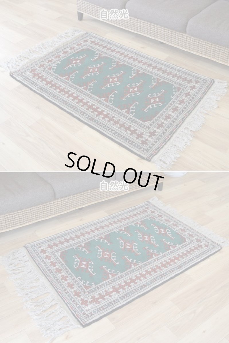 画像4: 新品 ペルシャ 部族絨毯 トルクメン 縦1.2m 横0.9m アクセント ラグ サイズ 120 x 85 cm No.F137 天然 肉厚 ウール 手織り ハンドメイド トライバル ラグ マット カーペット 緑 グリーン ギュル 幾何学模様 民族柄 n-f137-120085h001 (4)