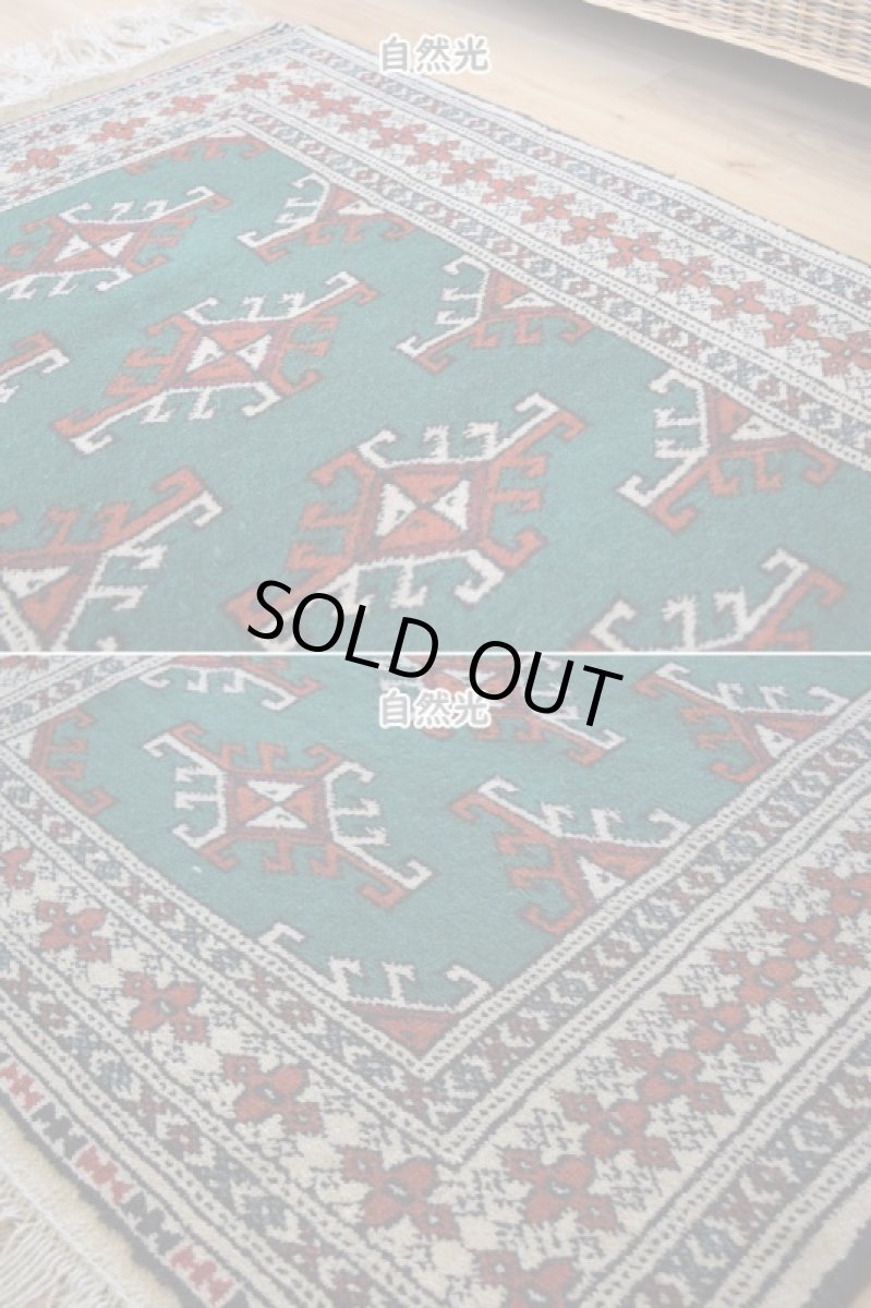 画像7: 新品 ペルシャ 部族絨毯 トルクメン 縦1.2m 横0.9m アクセント ラグ サイズ 120 x 85 cm No.F137 天然 肉厚 ウール 手織り ハンドメイド トライバル ラグ マット カーペット 緑 グリーン ギュル 幾何学模様 民族柄 n-f137-120085h001 (7)