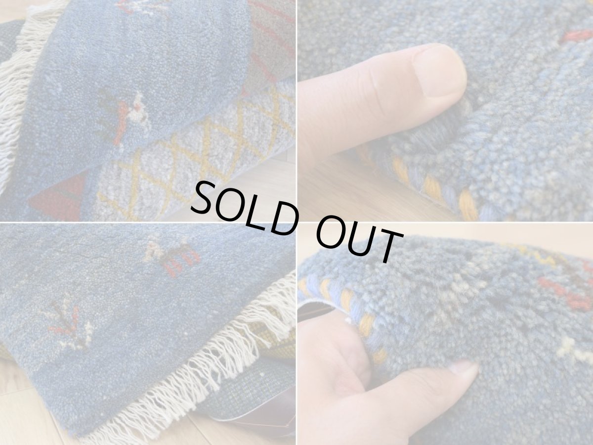 画像18: 新品 ペルシャ ギャッベ 縦1.8m 横1.1m 2㎡ 〜2帖 2人掛けソファ サイズ 172 × 110 cm No.1942 肉厚 天然 草木染 ウール ギャベ 手織り ハンドメイド ラグ 絨毯 カーペット ロリバフト リビングルームソファ足元やベッドサイドに パッチワーク系デザイン インディゴブルー  マルチカラー n-1942-172110s002-062 (18)
