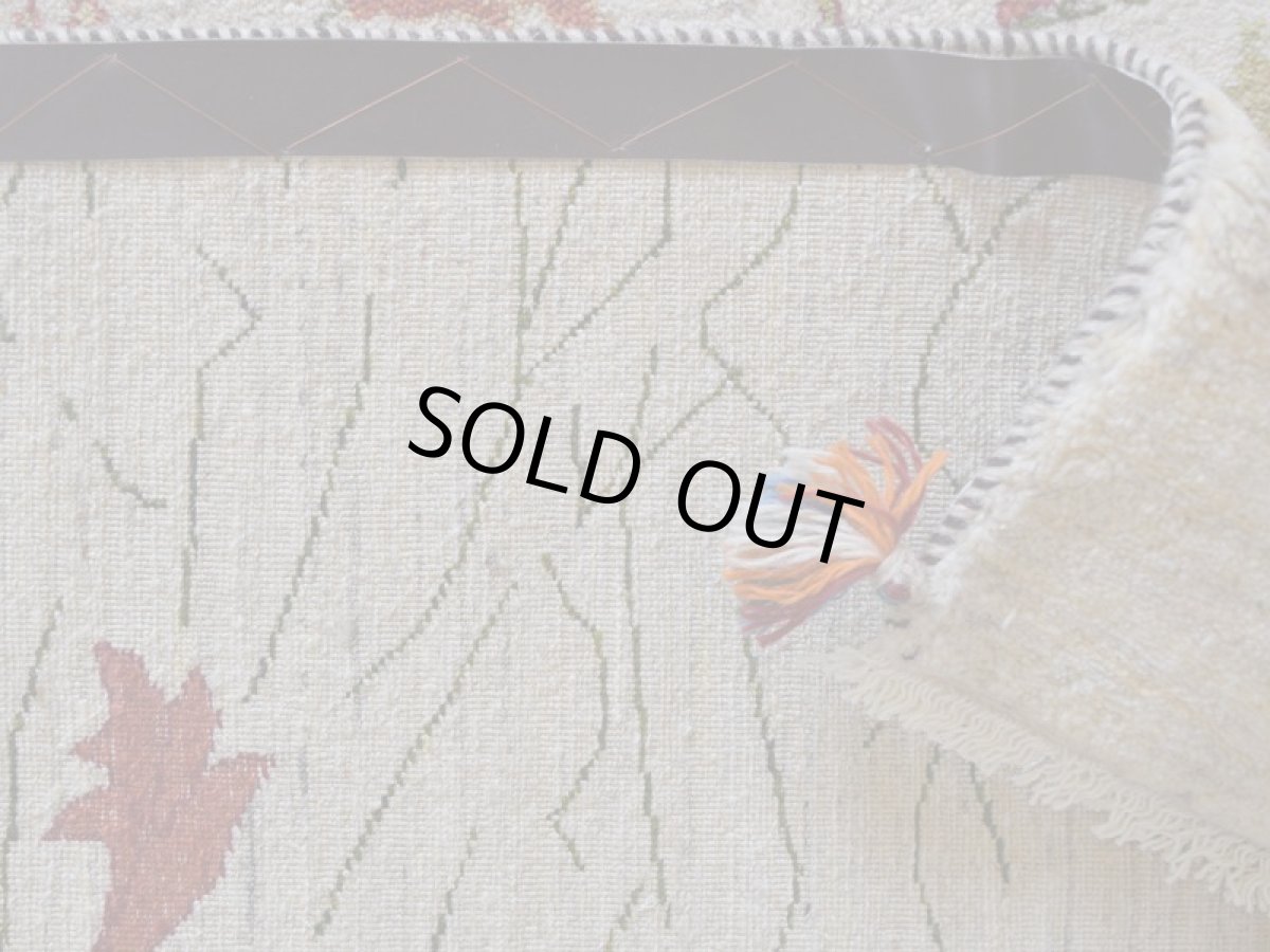 画像14: 新品 ペルシャ ギャッベ 縦2m 横1.5m 3㎡ 〜2-3帖程度 リビング ダイニング 2-3人掛けソファ サイズ 200 × 155 cm No.2438 肉厚 リーズバフト ウール 手織りギャベ  ハンドメイド ラグ 絨毯 カーペット 生命の樹 生成り クリーム 緑 リビングダイニングルームやベッドサイドに N-2438-200155-S-077-1001 (14)