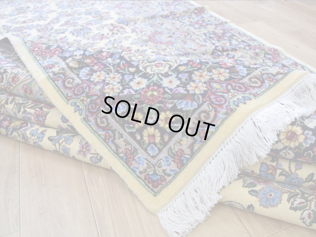 画像13: 新品 ペルシャ 絨毯 ケルマン 産 縦3.2m 横2.1m 6.5㎡ 〜6帖程度 リビング ダイニング 客室 3人掛けソファ コーナーソファ 大判 サイズ 315 x 207 cm No.2287 天然 ウール 手織り ハンドメイド ラグ マット カーペット 生成り クリーム n-2287-315207s8142a4413 (13)