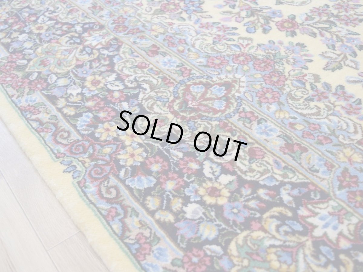 画像11: 新品 ペルシャ 絨毯 ケルマン 産 縦3.2m 横2.1m 6.5㎡ 〜6帖程度 リビング ダイニング 客室 3人掛けソファ コーナーソファ 大判 サイズ 315 x 207 cm No.2287 天然 ウール 手織り ハンドメイド ラグ マット カーペット 生成り クリーム n-2287-315207s8142a4413 (11)