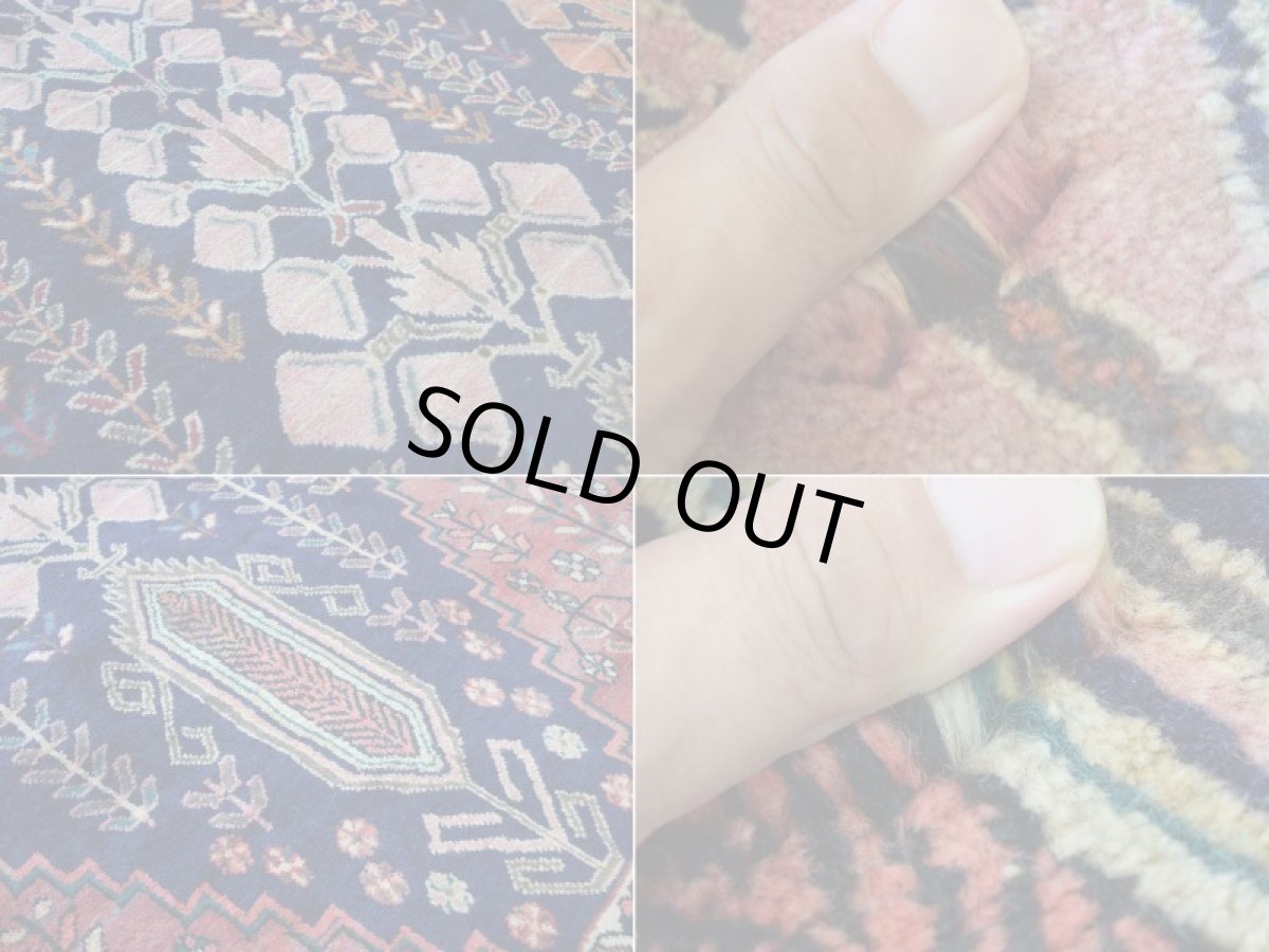 画像16: 良品 ペルシャ 絨毯  シールジャーン 縦2m 横1.5m 3㎡ 〜2帖 リビング ダイニング 2〜3人掛けソファ サイズ 220 x 150 cm No.P469 天然 肉厚 ウール 手織り ハンドメイド トライバル ラグ 部族絨毯 マット カーペット 幾何学模様 生命の樹 民族柄 ネイビー レッド グリーン オレンジ マルチカラーギャッベ(ギャベ)をお探しの方にもお勧めです b-p469-220150h083p (16)