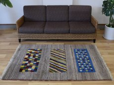 画像1: 新品 ペルシャ ギャッベ 縦1.7m 横1.2m 2㎡ 〜2帖 2人掛けソファ サイズ 166 × 114 cm No.1934 肉厚 天然 草木染 ウール ギャベ 手織り ハンドメイド ラグ 絨毯 カーペット ロリバフト リビングルームソファ足元やベッドサイドに パッチワーク系デザイン グレー インディゴブルー  マルチカラー n-1934-166114s251-002 (1)