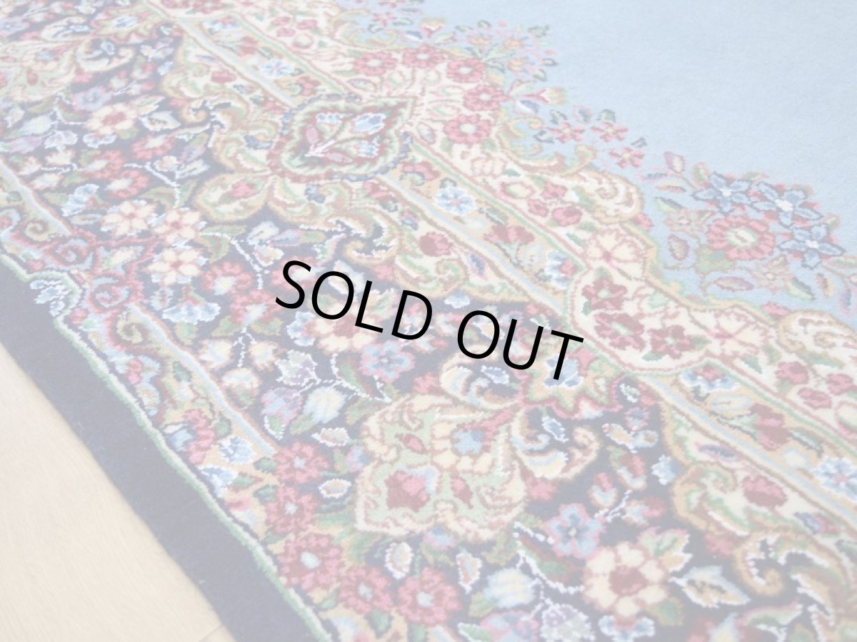 画像11: 新品 ペルシャ 絨毯 ケルマン 産 縦3m 横2m 6㎡ 〜6帖程度 リビング ダイニング 客室 3人掛けソファ コーナーソファ 大判 サイズ 298 x 200 cm No.2286 天然 ウール 手織り ハンドメイド ラグ マット カーペット ネイビー 水色 n-2286-298200s7531a4671 (11)