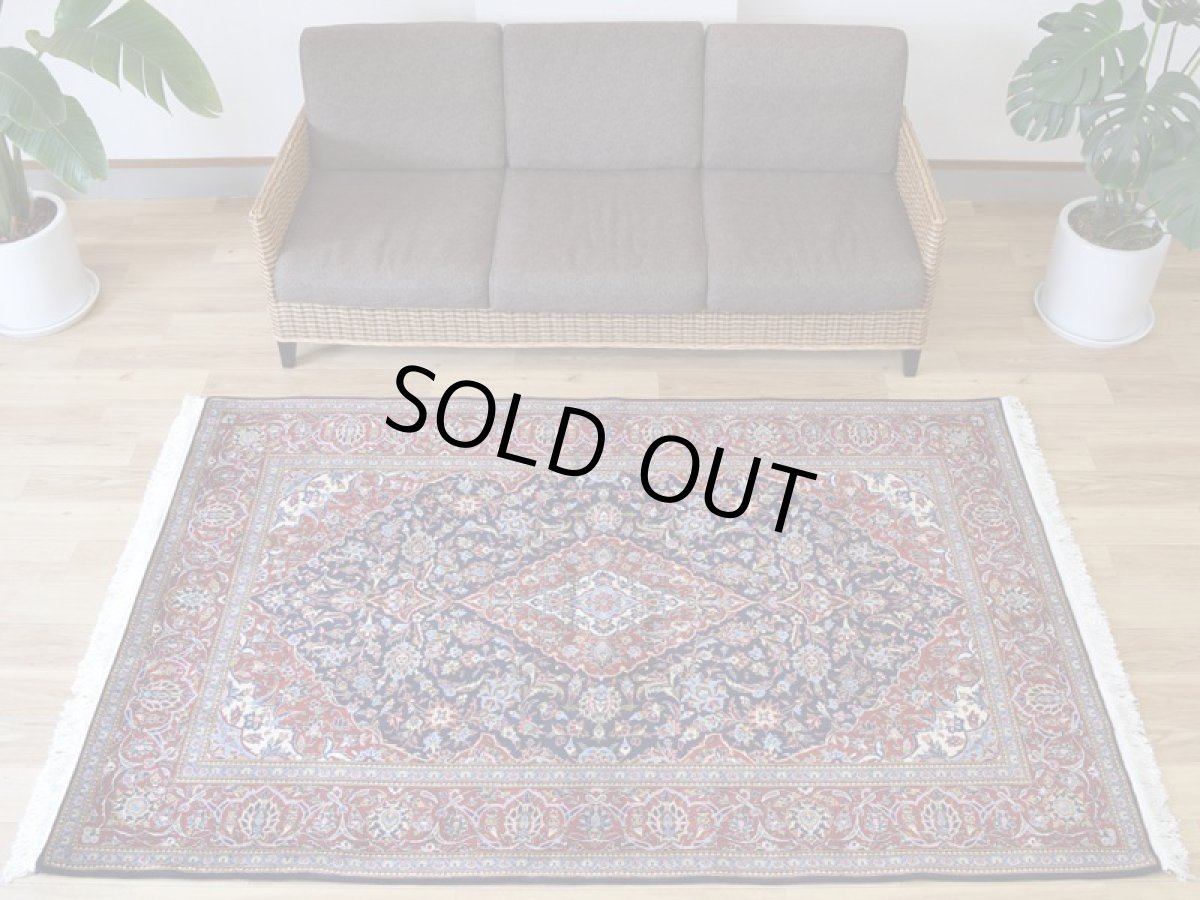 画像2: 新品 ペルシャ 絨毯 カシャーン 産 縦2.2m 横1.5m 3.1㎡ 〜2帖程度 リビング ダイニング 2-3人掛けソファ サイズ 217 x 142 cm No.2674 ウール 手織り ラグ 敷物 カーペット メダリオン 赤 濃紺 n-2674-217142h007-009 (2)