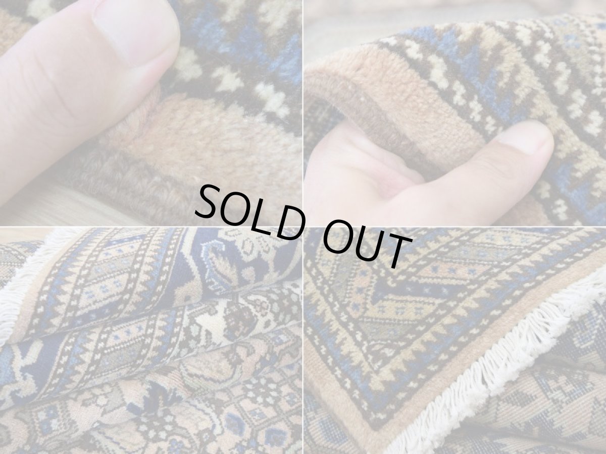 画像17: 良品 ペルシャ 絨毯 アルデビル 産 縦3m 横2m 6㎡ 〜6帖程度 リビング ダイニング 3人掛けソファ コーナーソファ 大判 サイズ 300 x 207 cm No.R383 天然 ウール 手織り トライバル ラグ 敷物 マット カーペット ヘラティ総柄 ライトブラウン ベージュ ブルー ネイビー ヴィンテージ ビンテージ b-r383-300207h083a005 (17)