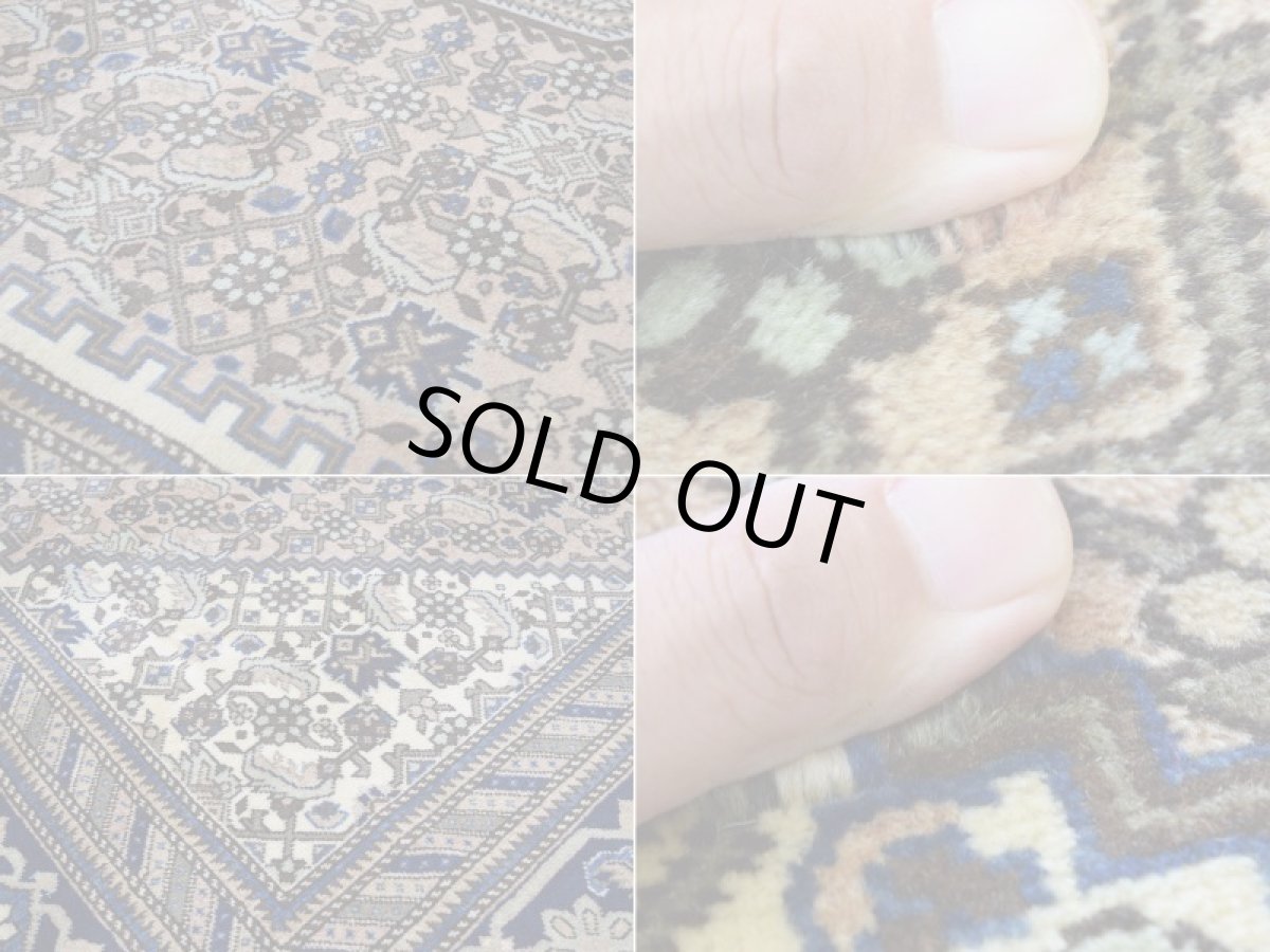 画像16: 良品 ペルシャ 絨毯 アルデビル 産 縦3m 横2m 6㎡ 〜6帖程度 リビング ダイニング 3人掛けソファ コーナーソファ 大判 サイズ 300 x 207 cm No.R383 天然 ウール 手織り トライバル ラグ 敷物 マット カーペット ヘラティ総柄 ライトブラウン ベージュ ブルー ネイビー ヴィンテージ ビンテージ b-r383-300207h083a005 (16)