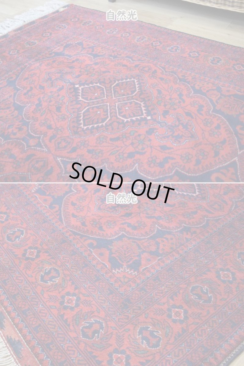 画像8: 新品 ペルシャ 部族絨毯 バルーチ 縦2m 横1.5m 3㎡ ~2帖 リビング ダイニング 2-3人掛けソファ サイズ 202 x 152 cm No.2125 ウール 手織り ハンドメイド トライバル ラグ カーペット 赤 濃紺 ダークネイビー n-2125-202152s046-038 (8)