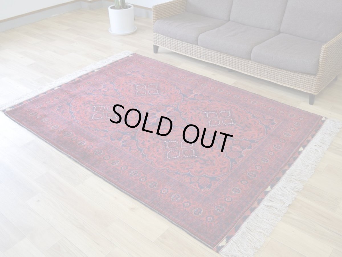 画像3: 新品 ペルシャ 部族絨毯 バルーチ 縦2m 横1.5m 3㎡ ~2帖 リビング ダイニング 2-3人掛けソファ サイズ 202 x 152 cm No.2125 ウール 手織り ハンドメイド トライバル ラグ カーペット 赤 濃紺 ダークネイビー n-2125-202152s046-038 (3)