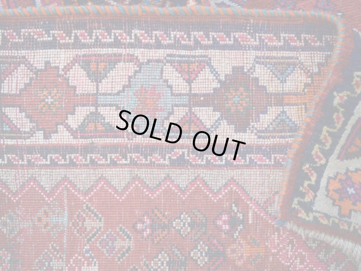 画像14: 新品 ペルシャ 部族絨毯 シラーズ 縦2.5m 横1.8m 4.5㎡ ~2-3帖 リビング ダイニング 2-3人掛けソファ サイズ 250 x 177 cm No.P293 ウール 手織り ハンドメイド トライバル ラグ カーペット 赤 ネイビー グレー オレンジ 民族柄 n-p293-250177h293p (14)