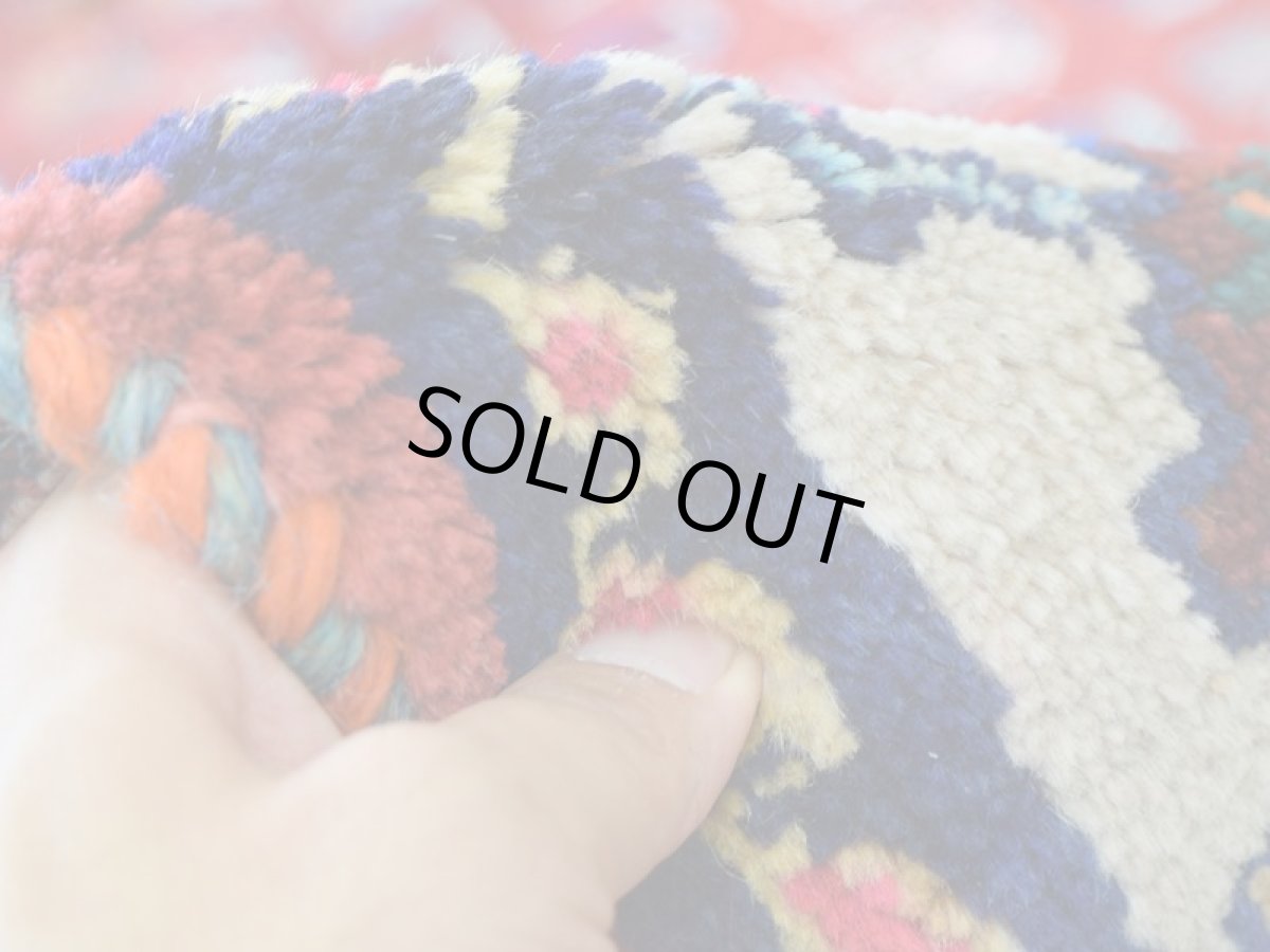 画像12: 新品 ペルシャ 部族絨毯 シラーズ 縦2.5m 横1.8m 4.5㎡ ~2-3帖 リビング ダイニング 2-3人掛けソファ サイズ 250 x 177 cm No.P293 ウール 手織り ハンドメイド トライバル ラグ カーペット 赤 ネイビー グレー オレンジ 民族柄 n-p293-250177h293p (12)