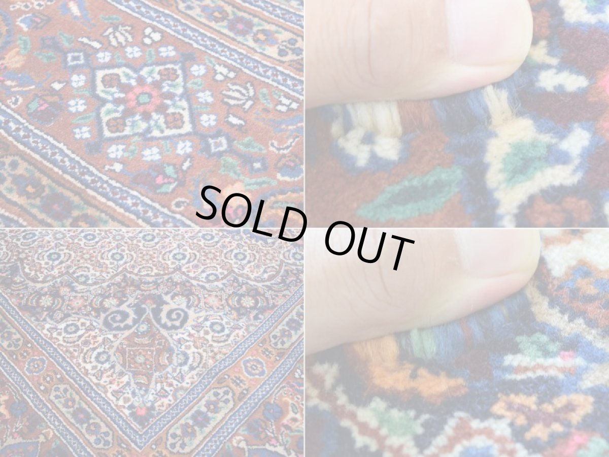 画像17: 良品 ペルシャ 絨毯 ムード 産 縦2m 横2m 3.5㎡ ~2-3帖 正方形 スクエアタイプ リビング ダイニング 2-3人掛けソファ サイズ 190 x 180 cm No.R350 ウール 手織り ハンドメイド トライバル ラグ カーペット ネイビー 茶 生成り マヒ柄 ヘラティ模様 b-r350-190180h052-033 (17)