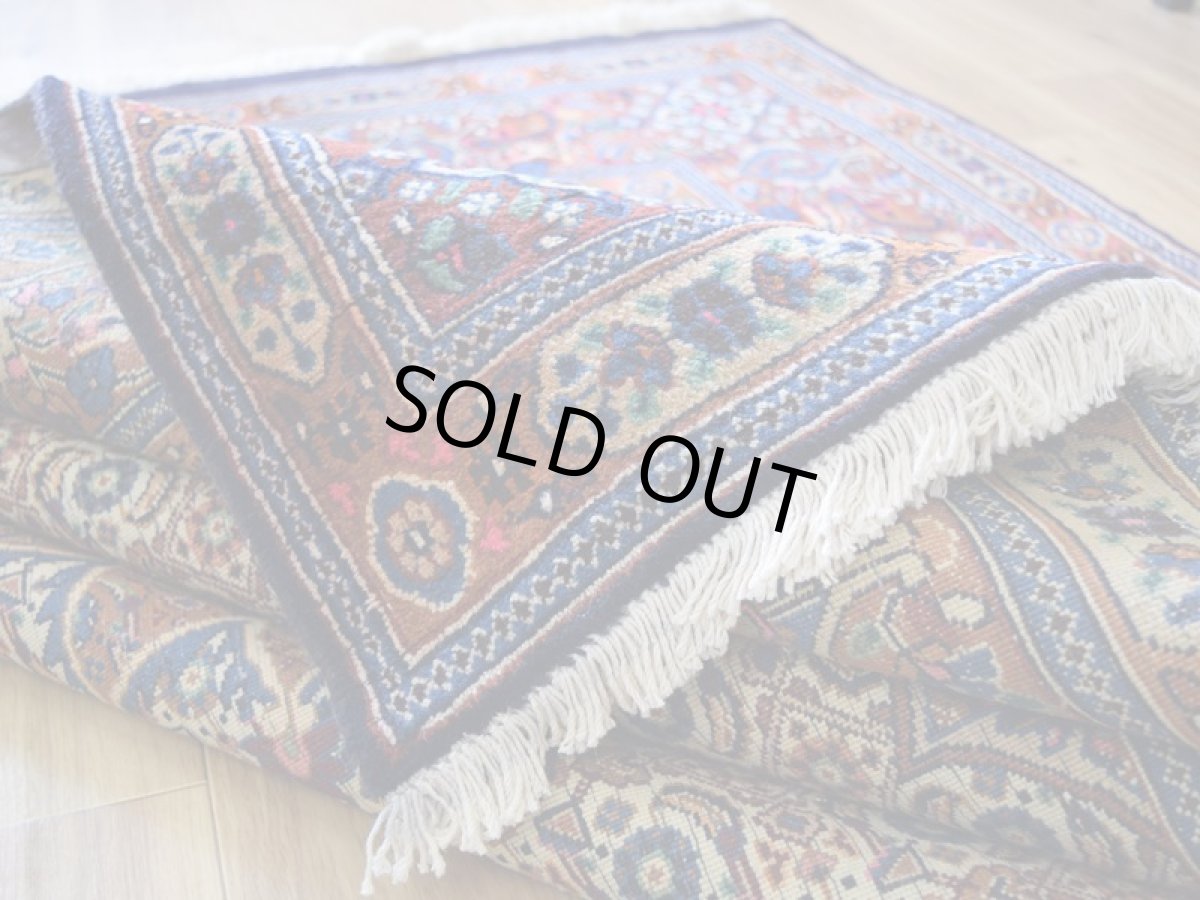 画像13: 良品 ペルシャ 絨毯 ムード 産 縦2m 横2m 3.5㎡ ~2-3帖 正方形 スクエアタイプ リビング ダイニング 2-3人掛けソファ サイズ 190 x 180 cm No.R350 ウール 手織り ハンドメイド トライバル ラグ カーペット ネイビー 茶 生成り マヒ柄 ヘラティ模様 b-r350-190180h052-033 (13)