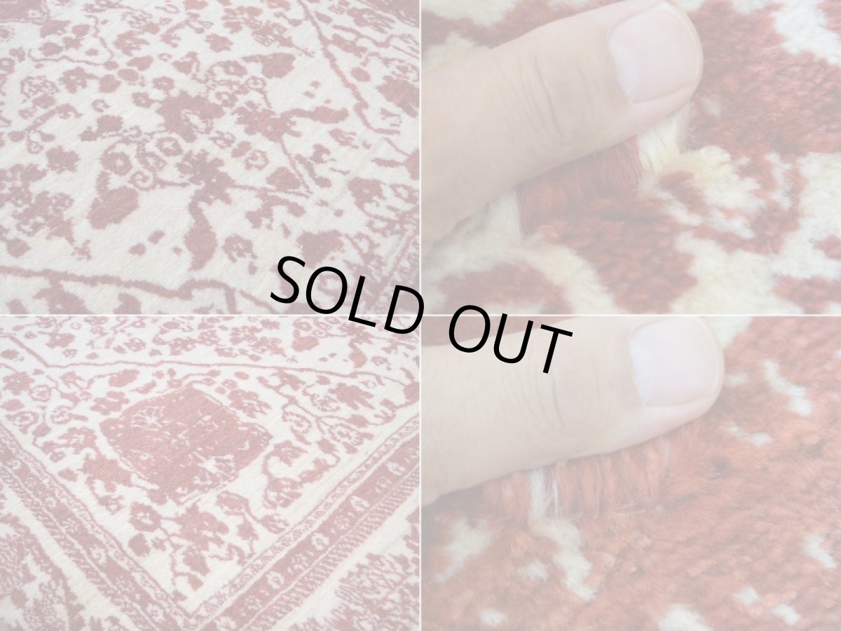 画像16: 新品 ペルシャ ギャッベ 縦2.5m 横1.7m 4㎡ 〜2-3帖程度 リビング ダイニング 2-3人掛けソファ サイズ 239 × 162 cm No.A622 肉厚 リーズバフト ウール 手織りギャベ  ハンドメイド ラグ 絨毯 カーペット 生成り クリーム 赤 リビングダイニングルームやベッドサイドに n-a622-239162s048-529 (16)