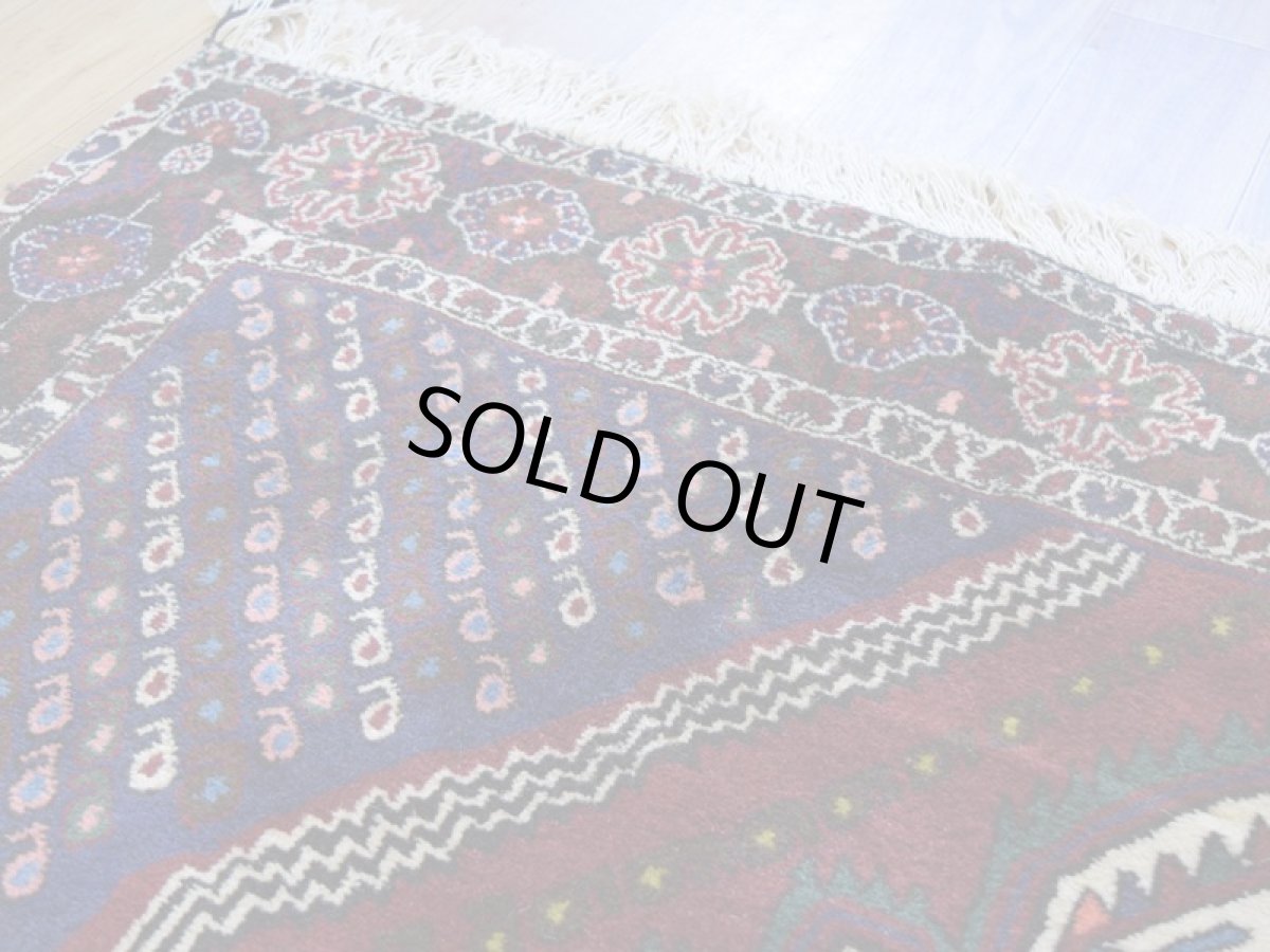 画像10: 良品 ペルシャ 部族絨毯  シャハレババク 縦2.1m 横1.6m 3.3㎡ 〜2帖 リビング ダイニング 2〜3人掛けソファ サイズ 207 x 155 cm No.P475 天然 ウール 手織り ハンドメイド トライバル ラグ 部族絨毯 マット カーペット ボテ 幾何学模様 民族柄 ネイビー ブラウン ギャッベ(ギャベ)をお探しの方にもお勧めです ab-p475-207155h053p (10)