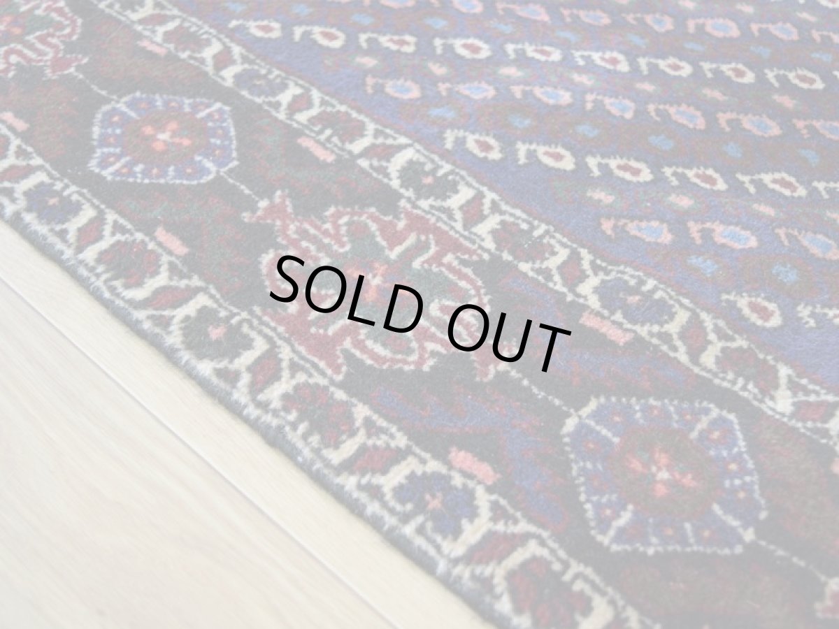 画像11: 良品 ペルシャ 部族絨毯  シャハレババク 縦2.1m 横1.6m 3.3㎡ 〜2帖 リビング ダイニング 2〜3人掛けソファ サイズ 207 x 155 cm No.P475 天然 ウール 手織り ハンドメイド トライバル ラグ 部族絨毯 マット カーペット ボテ 幾何学模様 民族柄 ネイビー ブラウン ギャッベ(ギャベ)をお探しの方にもお勧めです ab-p475-207155h053p (11)