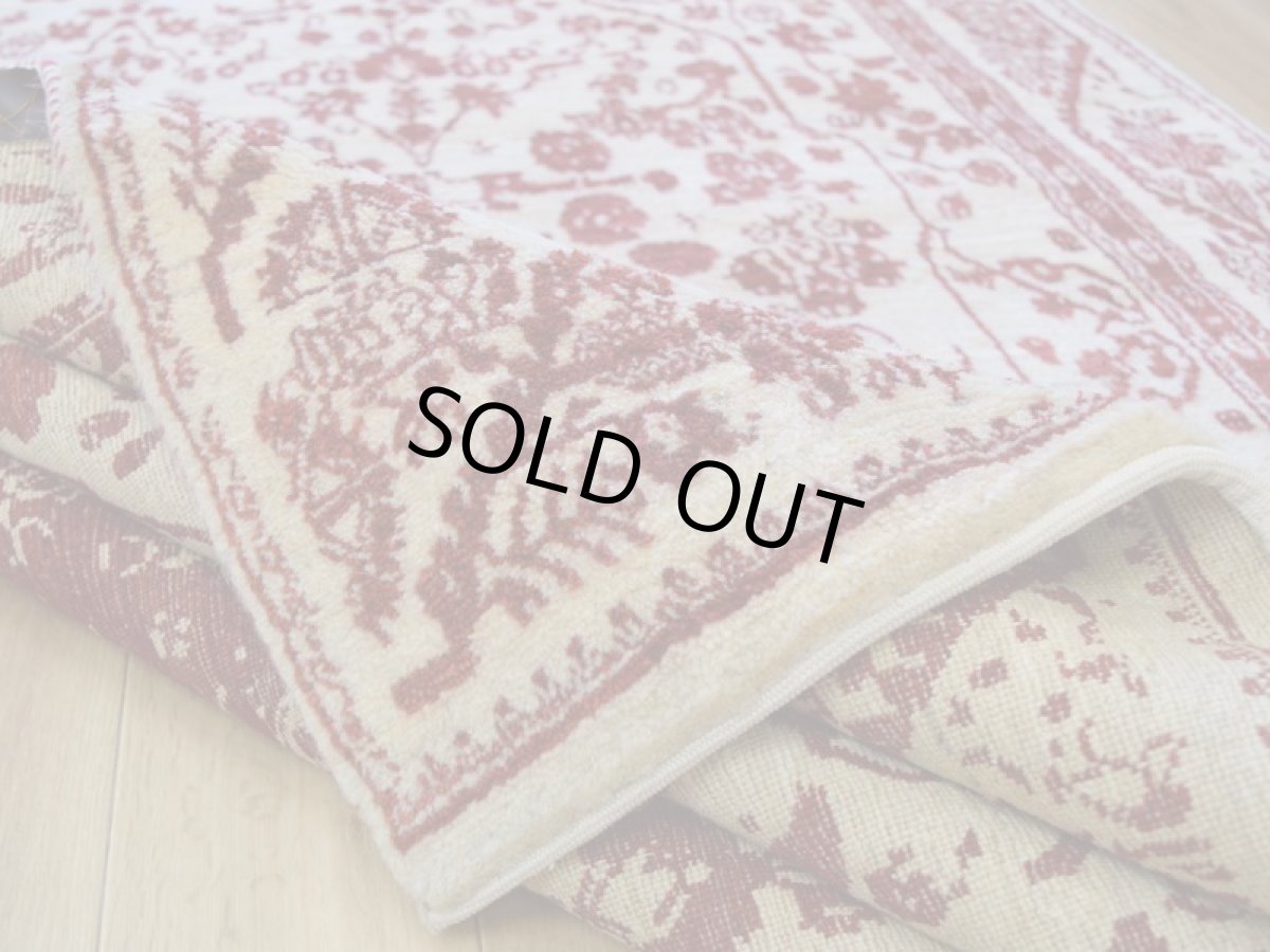 画像13: 新品 ペルシャ ギャッベ 縦2.5m 横1.7m 4㎡ 〜2-3帖程度 リビング ダイニング 2-3人掛けソファ サイズ 239 × 162 cm No.A622 肉厚 リーズバフト ウール 手織りギャベ  ハンドメイド ラグ 絨毯 カーペット 生成り クリーム 赤 リビングダイニングルームやベッドサイドに n-a622-239162s048-529 (13)