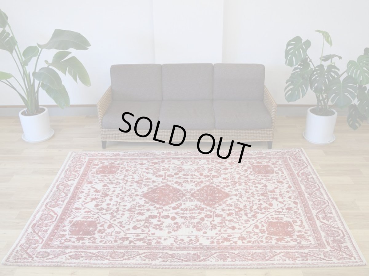 画像2: 新品 ペルシャ ギャッベ 縦2.5m 横1.7m 4㎡ 〜2-3帖程度 リビング ダイニング 2-3人掛けソファ サイズ 239 × 162 cm No.A622 肉厚 リーズバフト ウール 手織りギャベ  ハンドメイド ラグ 絨毯 カーペット 生成り クリーム 赤 リビングダイニングルームやベッドサイドに n-a622-239162s048-529 (2)