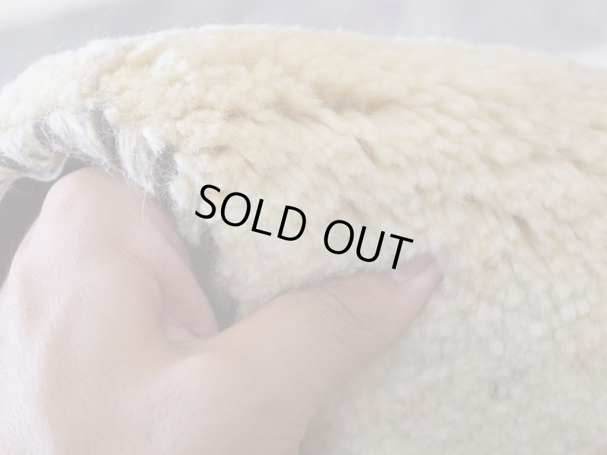 画像12: 新品 ペルシャ ギャッベ 縦2.5m 横2m 5㎡ 〜3帖 リビング ダイニング 2-3人掛けソファ サイズ 248 × 200 cm No.2207 肉厚 ウール ギャベ 手織り ハンドメイド ラグ 絨毯 カーペット リビングダイニングルームやベッドサイドに 生成り クリーム オフホワイト グレー 原毛系 動物 生命の樹柄 n-2207-248200s006p (12)