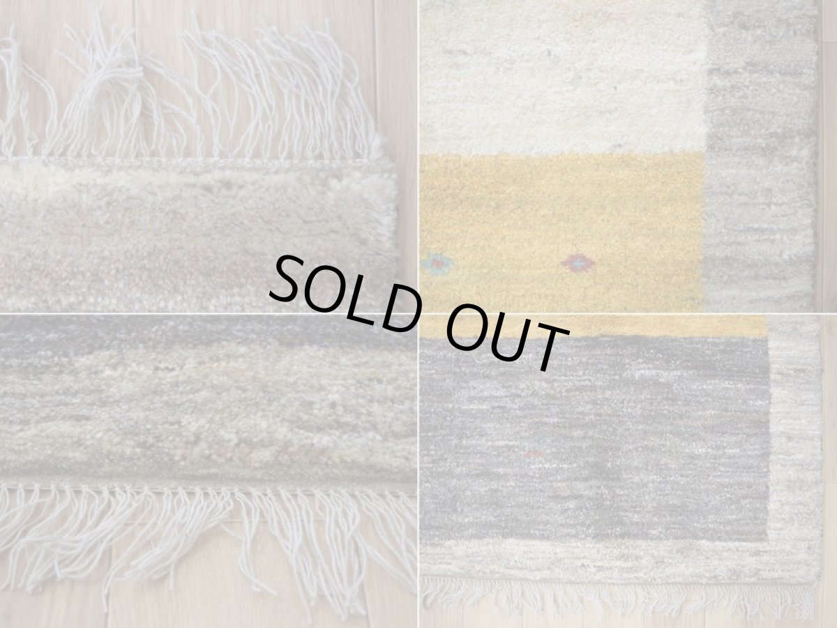 画像19: 新品 ペルシャ ギャッベ 縦2m 横1.5m 3㎡ 〜2帖 リビング ダイニング 2-3人掛けソファ サイズ 190 × 155 cm No.P397 肉厚 天然 ウール ギャベ 手織り ハンドメイド ラグ 絨毯 カーペット リビングダイニングルームやベッドサイドに 赤 黄 青 生成り グレー 原毛系 ボーダー n-p397-190155h092p (19)