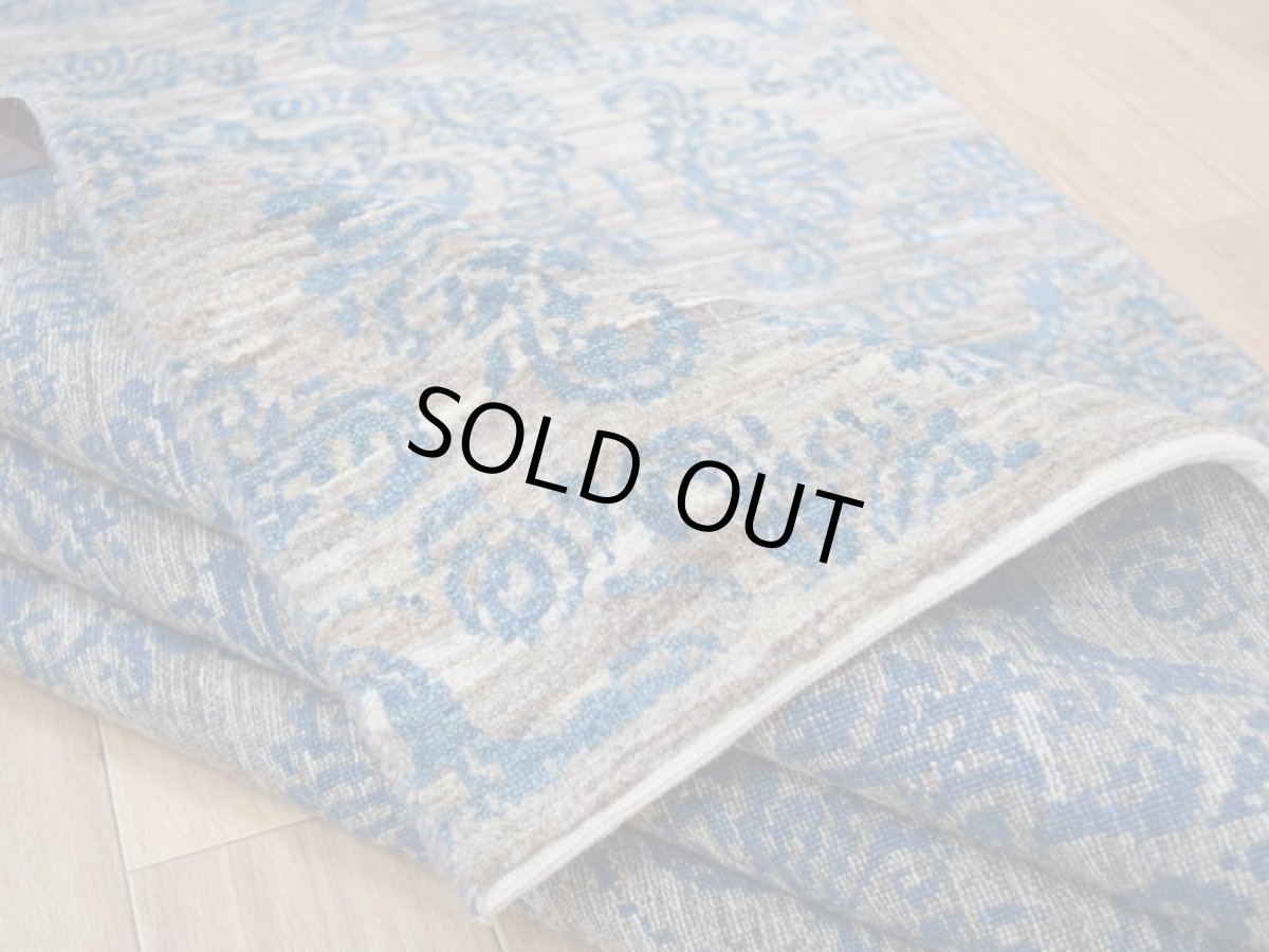 画像14: 新品 ペルシャ ギャッベ 縦2.5m 横1.7m 4㎡ 〜2-3帖程度 リビング ダイニング 2-3人掛けソファ サイズ 239 × 158 cm No.A624 肉厚 リーズバフト ウール 手織りギャベ  ハンドメイド ラグ 絨毯 カーペット グレー 原毛系  青 水色 リビングダイニングルームやベッドサイドに n-a624-239158h028a0701 (14)