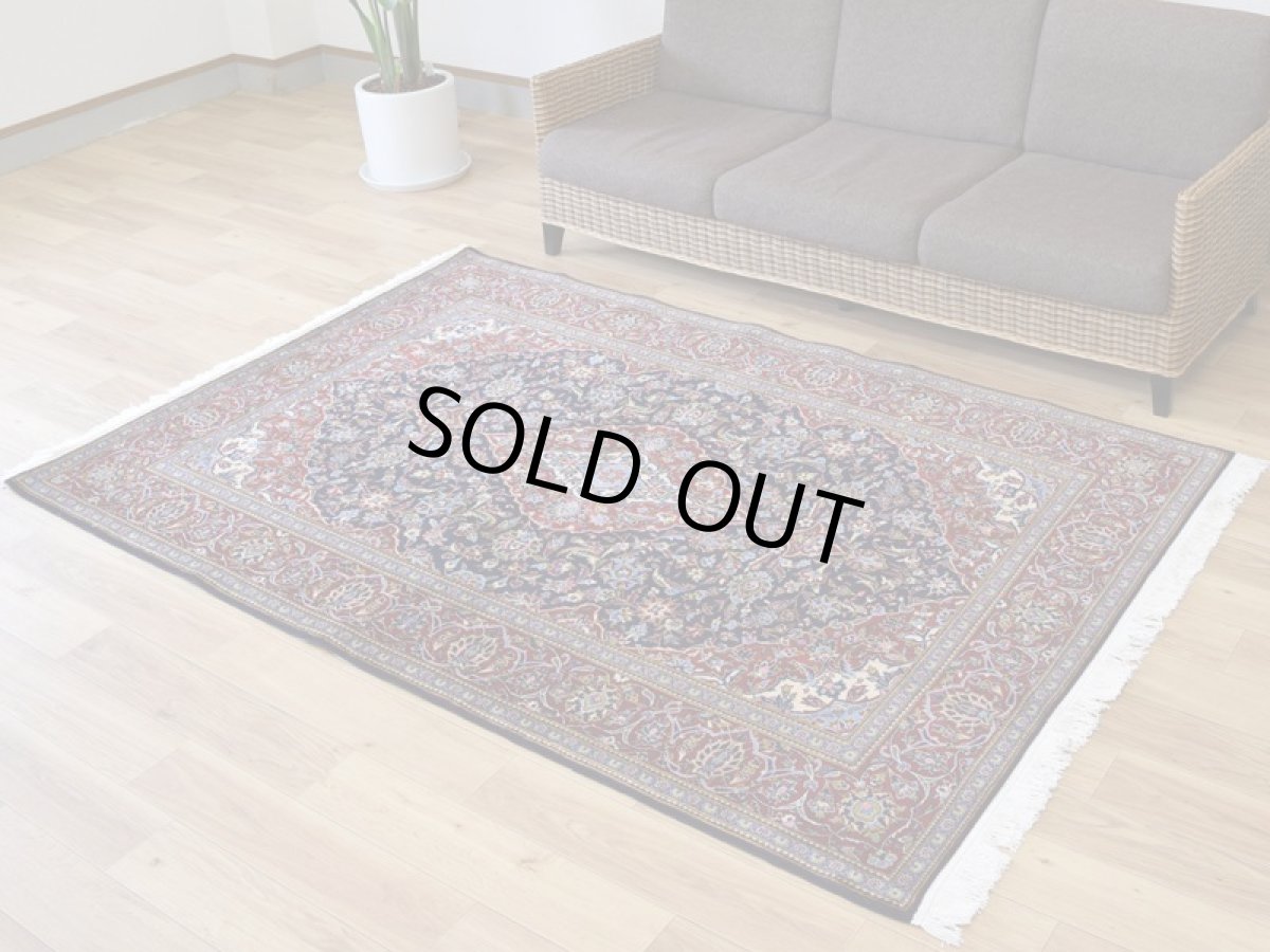 画像3: 新品 ペルシャ 絨毯 カシャーン 産 縦2.2m 横1.5m 3.1㎡ 〜2帖程度 リビング ダイニング 2-3人掛けソファ サイズ 213 x 145 cm No.2673 ウール 手織り ラグ 敷物 カーペット メダリオン 赤 濃紺 n-2673-213145h007-009 (3)