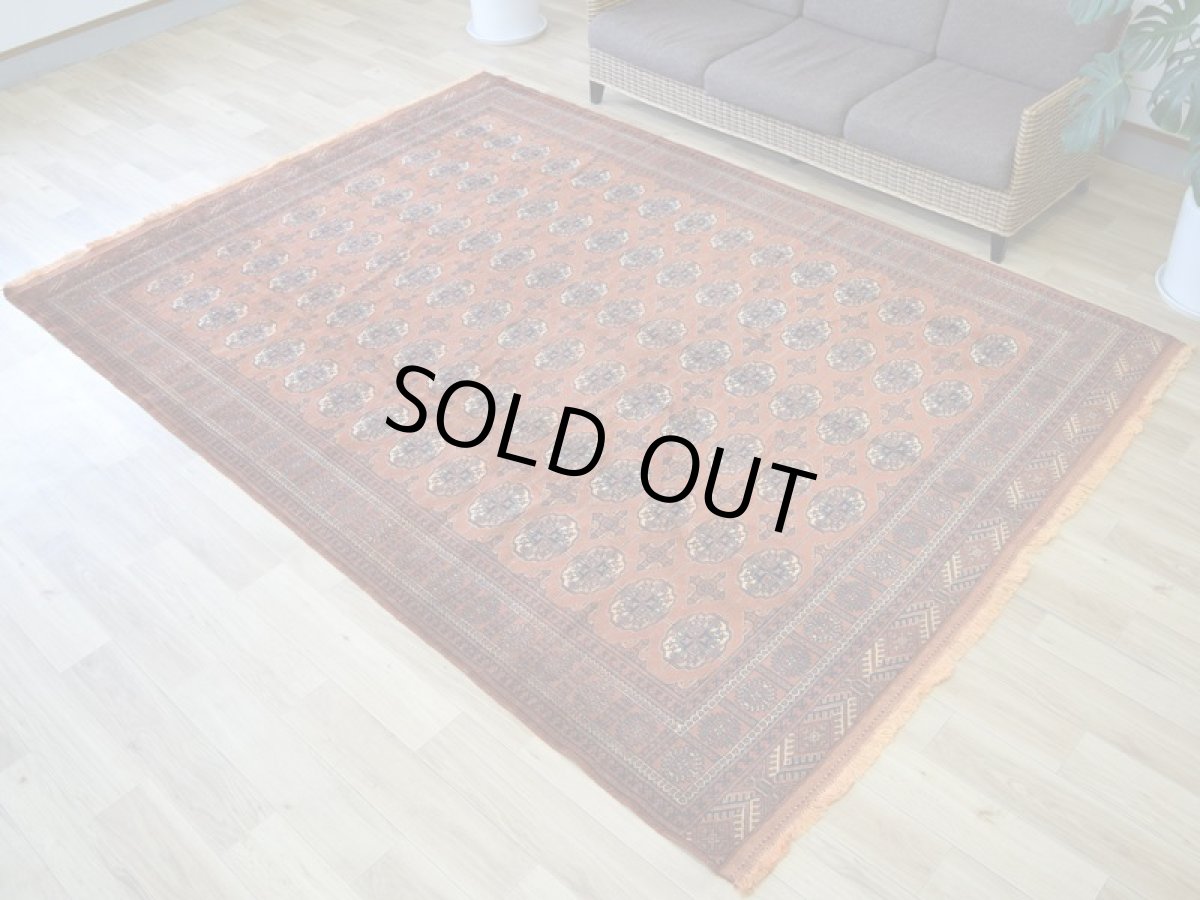 画像3: 良品 ペルシャ 部族絨毯 トルクメン 縦3m 横2m 6㎡ 6帖 リビング ダイニング 3人掛けソファ サイズ 285 x 210 cm No.P512 ウール 手織り ハンドメイド トライバル ラグ マット カーペット 茶 ブラウン オレンジ ギュル 幾何学模様 民族柄 ビンテージ ヴィンテージ b-p512-285210h073a084 (3)