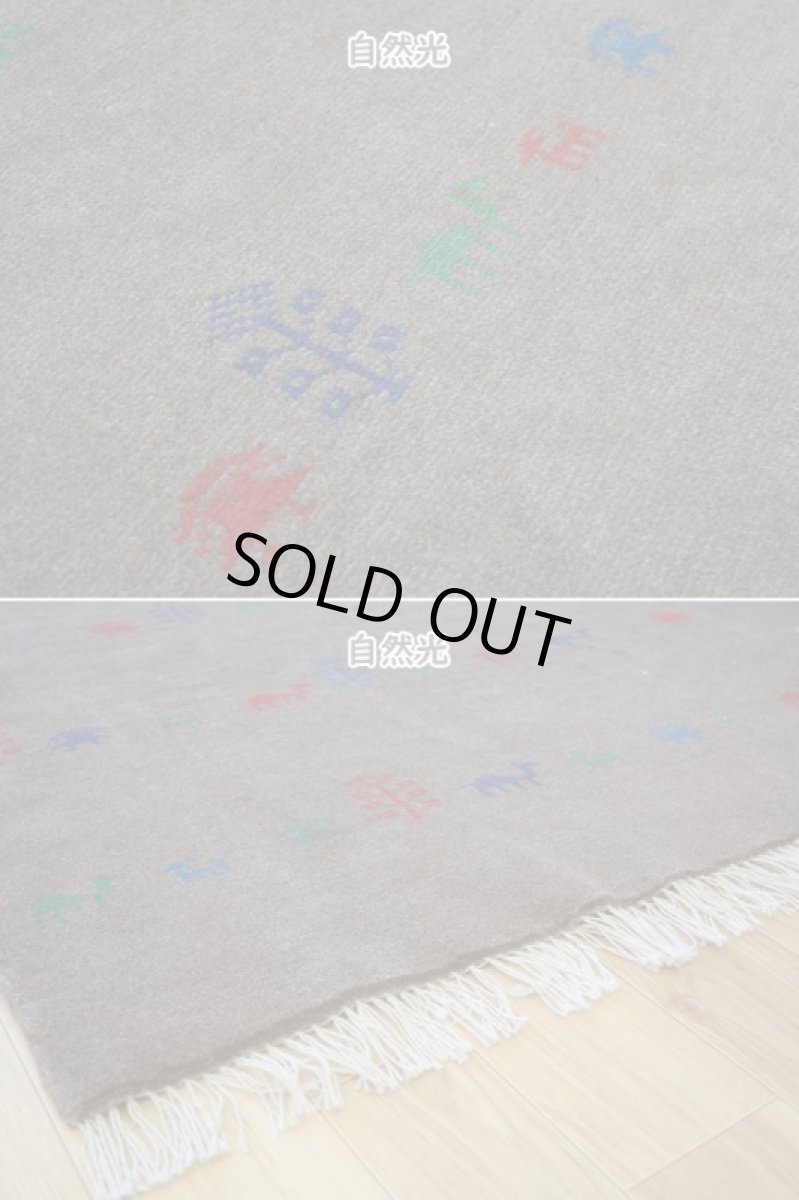 画像8: 新品 ペルシャ ギャッベ 縦2m 横1.3m 2.6㎡ リビング ダイニング 2-3人掛けソファ サイズ 196 × 129 cm No.R393 肉厚 天然 ウール ギャベ 手織り ハンドメイド ラグ 絨毯 カーペット リビングダイニングルームやベッドサイドに ブラウン 茶 動物 植物柄 n-r393-196129h031-071 (8)