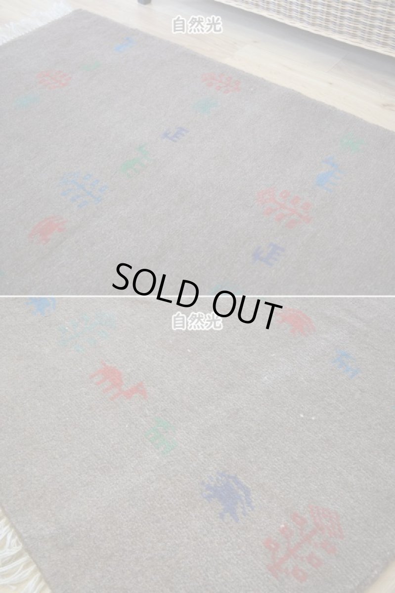 画像6: 新品 ペルシャ ギャッベ 縦2m 横1.3m 2.6㎡ リビング ダイニング 2-3人掛けソファ サイズ 196 × 129 cm No.R393 肉厚 天然 ウール ギャベ 手織り ハンドメイド ラグ 絨毯 カーペット リビングダイニングルームやベッドサイドに ブラウン 茶 動物 植物柄 n-r393-196129h031-071 (6)