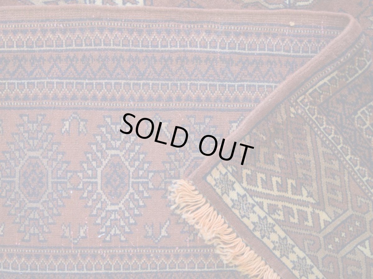 画像14: 良品 ペルシャ 部族絨毯 トルクメン 縦3m 横2m 6㎡ 6帖 リビング ダイニング 3人掛けソファ サイズ 300 x 210 cm No.P536 ウール 手織り ハンドメイド トライバル ラグ マット カーペット 茶 ブラウン ギュル 幾何学模様 民族柄 ビンテージ ヴィンテージ b-p536-300210h073a084 (14)