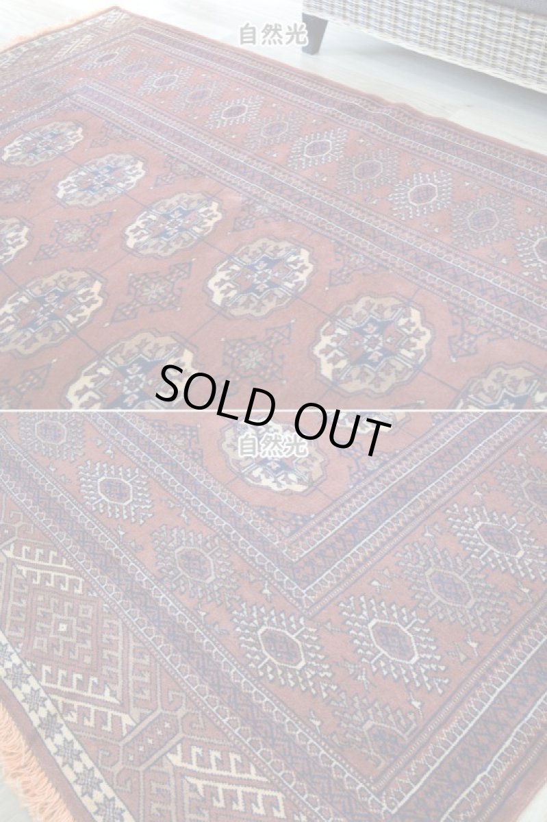 画像7: 良品 ペルシャ 部族絨毯 トルクメン 縦3m 横2m 6㎡ 6帖 リビング ダイニング 3人掛けソファ サイズ 300 x 210 cm No.P536 ウール 手織り ハンドメイド トライバル ラグ マット カーペット 茶 ブラウン ギュル 幾何学模様 民族柄 ビンテージ ヴィンテージ b-p536-300210h073a084 (7)