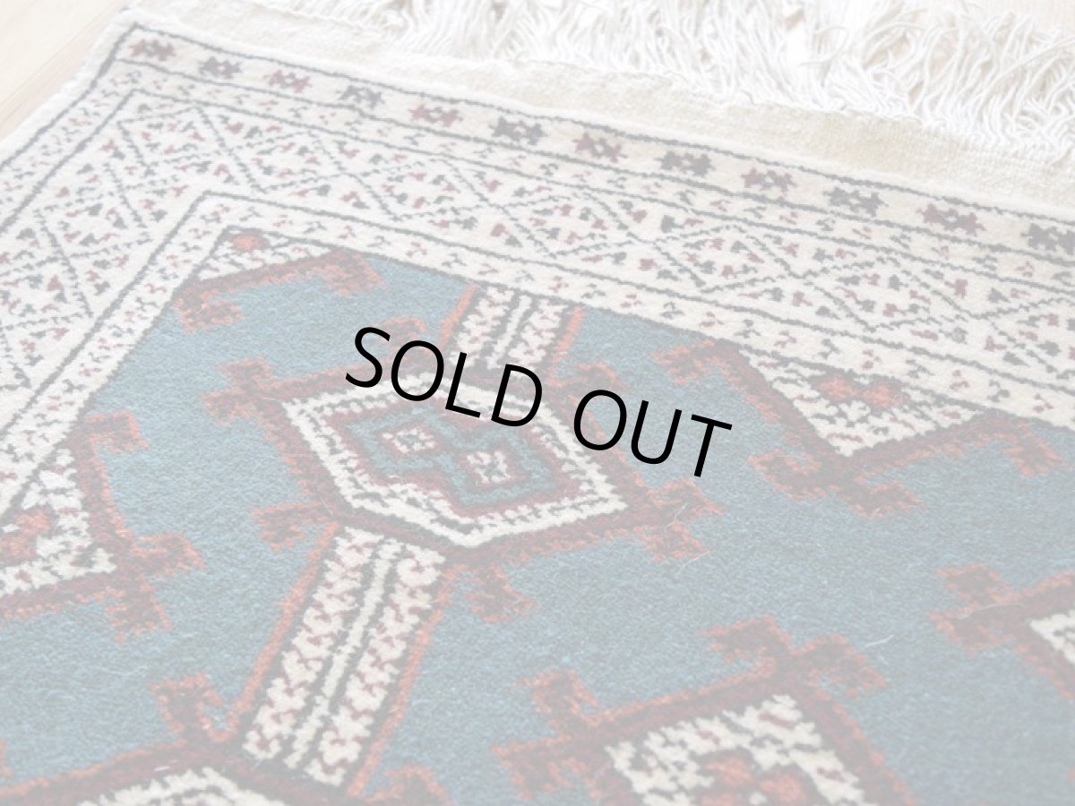 画像9: 新品 ペルシャ 部族絨毯 トルクメン 縦1.2m 横0.8m アクセント ラグ サイズ 120 x 80 cm No.F135 天然 肉厚 ウール 手織り ハンドメイド トライバル ラグ マット カーペット ターコイズ 緑 グリーン ギュル 幾何学模様 民族柄 n-f135-120080h001 (9)