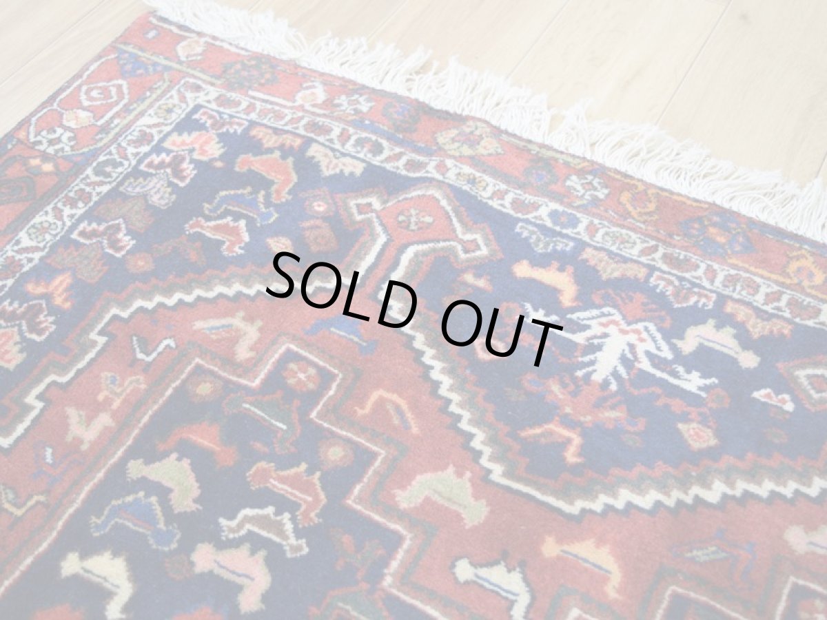 画像9: 良品 ペルシャ 部族絨毯 シールジャーン 縦1.8m 横1.3m 2.3㎡ ~2.5帖 2人掛けソファ サイズ 175 x 130 cm No.A766 ウール 手織り ハンドメイド トライバル ラグ カーペット 民族柄 b-a766-175130h072a153 (9)