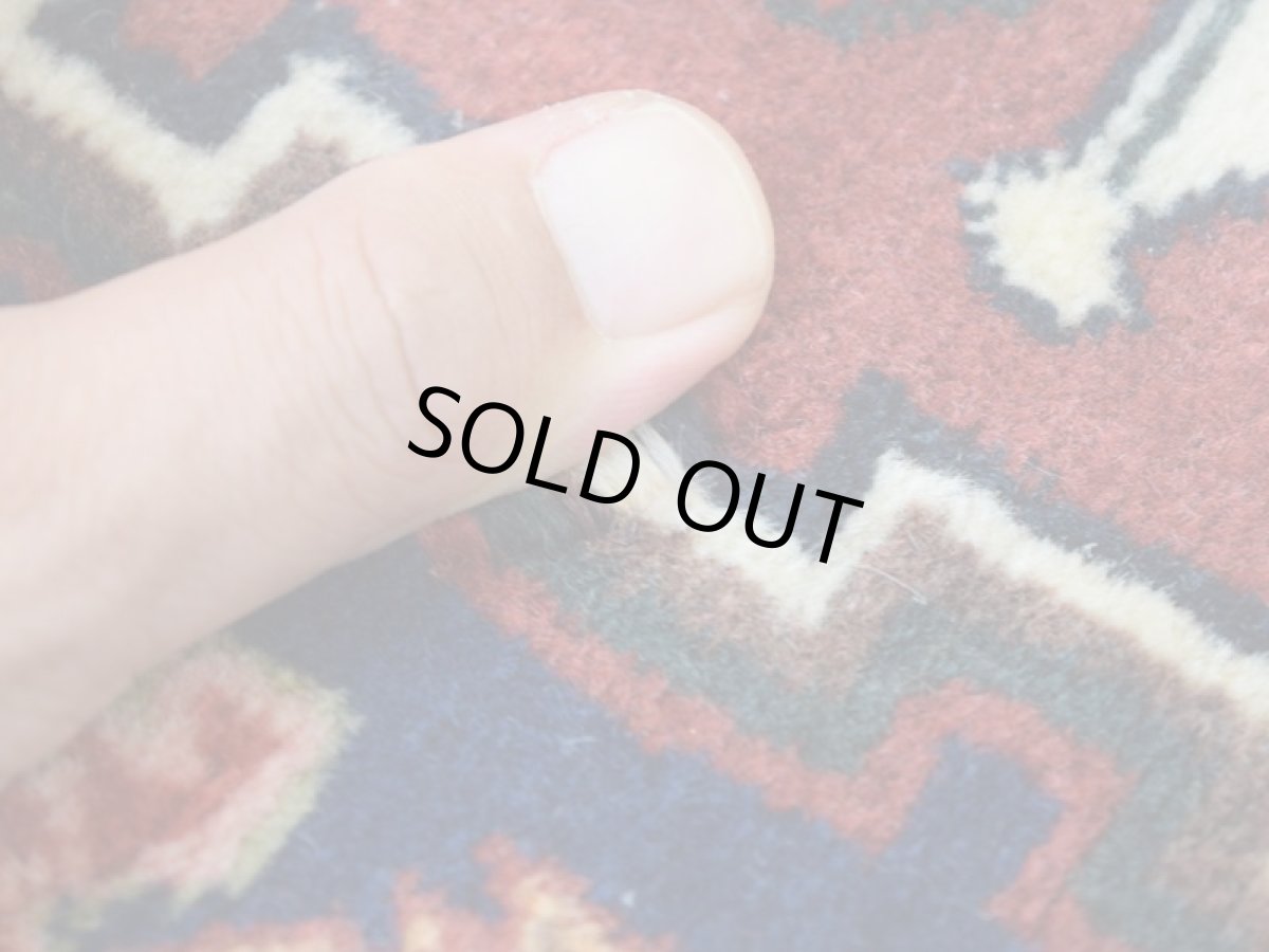 画像11: 良品 ペルシャ 部族絨毯 シールジャーン 縦1.8m 横1.3m 2.3㎡ ~2.5帖 2人掛けソファ サイズ 175 x 130 cm No.A766 ウール 手織り ハンドメイド トライバル ラグ カーペット 民族柄 b-a766-175130h072a153 (11)