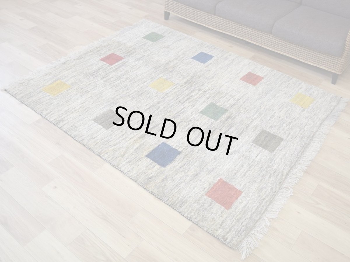 画像2: 新品 ペルシャ ギャッベ 縦2m 横1.5m 3㎡ 〜2帖 リビング ダイニング 2-3人掛けソファ サイズ 190 × 156 cm No.A565 肉厚 天然 ウール ギャベ 手織り ハンドメイド ラグ 絨毯 カーペット リビングダイニングルームやベッドサイドに 生成り クリーム 原毛系 マルチカラー カラフル n-a565-190156h023a024 (2)