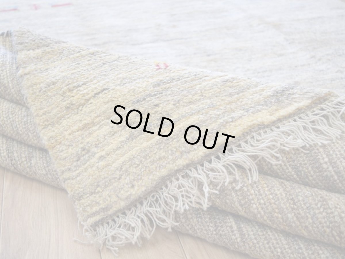 画像14: 新品 ペルシャ ギャッベ 縦2.3m 横2.1m 5㎡ 〜5帖 リビング ダイニング 2-3人掛けソファ サイズ 228 × 209 cm No.A573 肉厚 天然 ウール ギャベ 手織り ハンドメイド ラグ 絨毯 カーペット リビングダイニングルームやベッドサイドに 動物 生命の樹 柄 生成り クリーム ベージュ 茶 グレー 原毛系 n-a573-228209h715a276 (14)