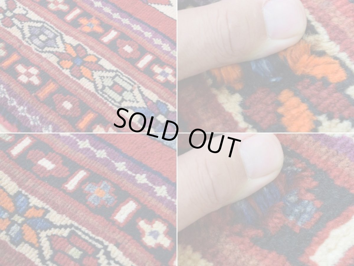 画像14: 良品 ペルシャ 部族絨毯 シールジャーン 縦2.5m 横2m 4.8㎡ 5帖程度 リビング ダイニング 3人掛けソファ サイズ 250 x 190 cm No.A772 肉厚 ウール 手織り ハンドメイド トライバル ラグ カーペット 赤 花柄 幾何学模様 民族柄 b-a772-250190h055a517 (14)